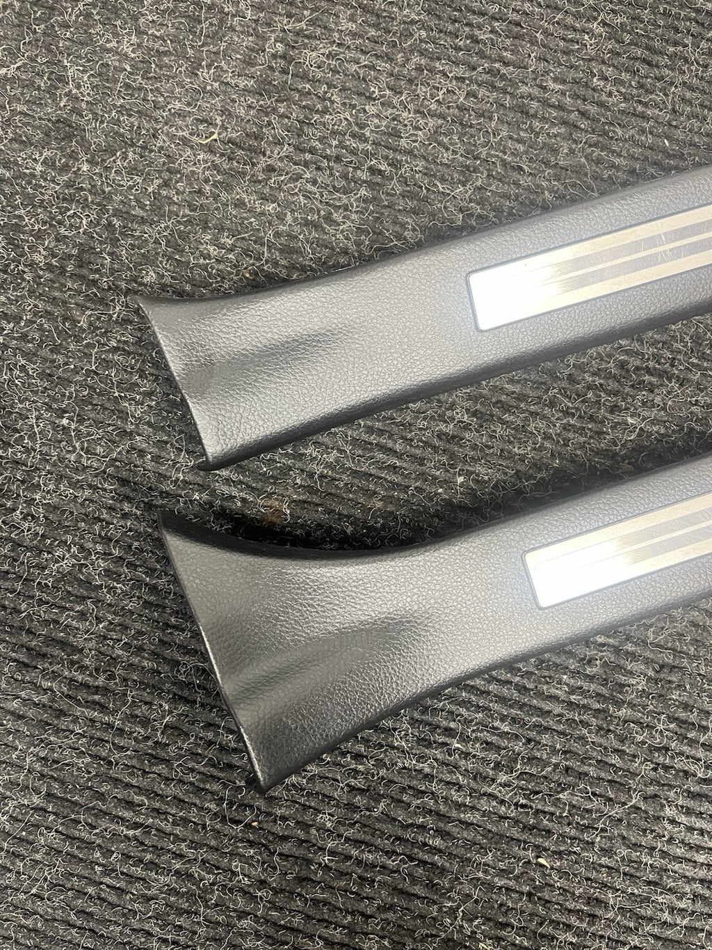 ☑️ 2015-2021 Subaru WRX STI Front Door Sill Trim Set OEM LU85