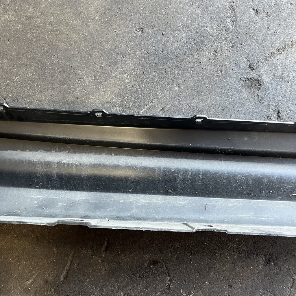 ☑️ 07-13 OEM BMW E92 E93 M3 Left Driver Side Skirt Rocker Panel Space Gray