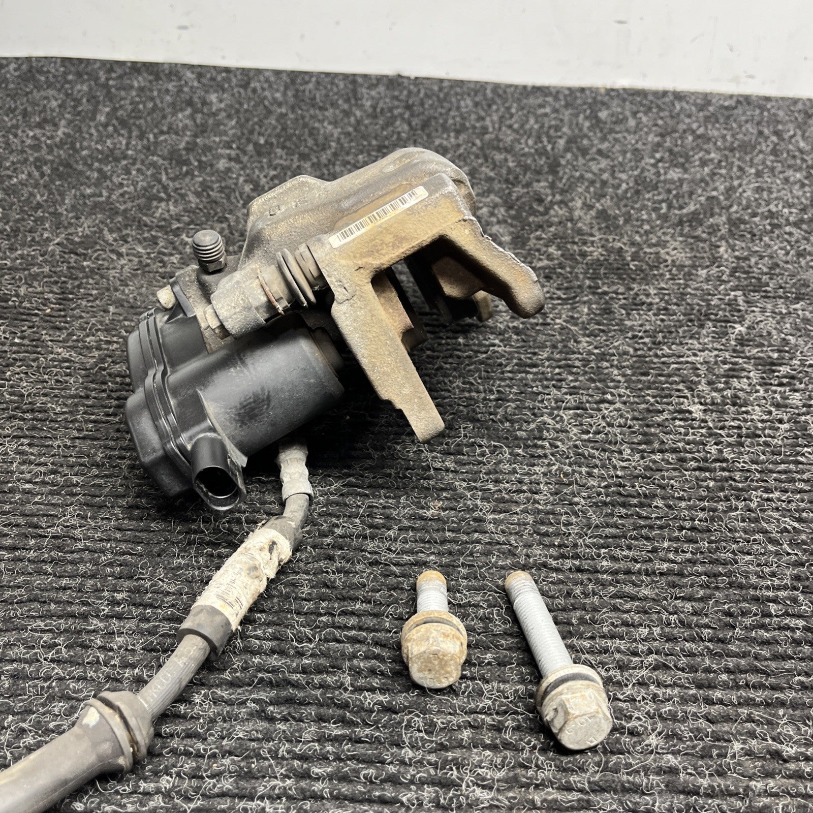 ☑️ 08-12 AUDI B8 A4 B8 A5 Q5 REAR BRAKE CALIPER MOTOR RIGHT PASSENGER OEM 062723