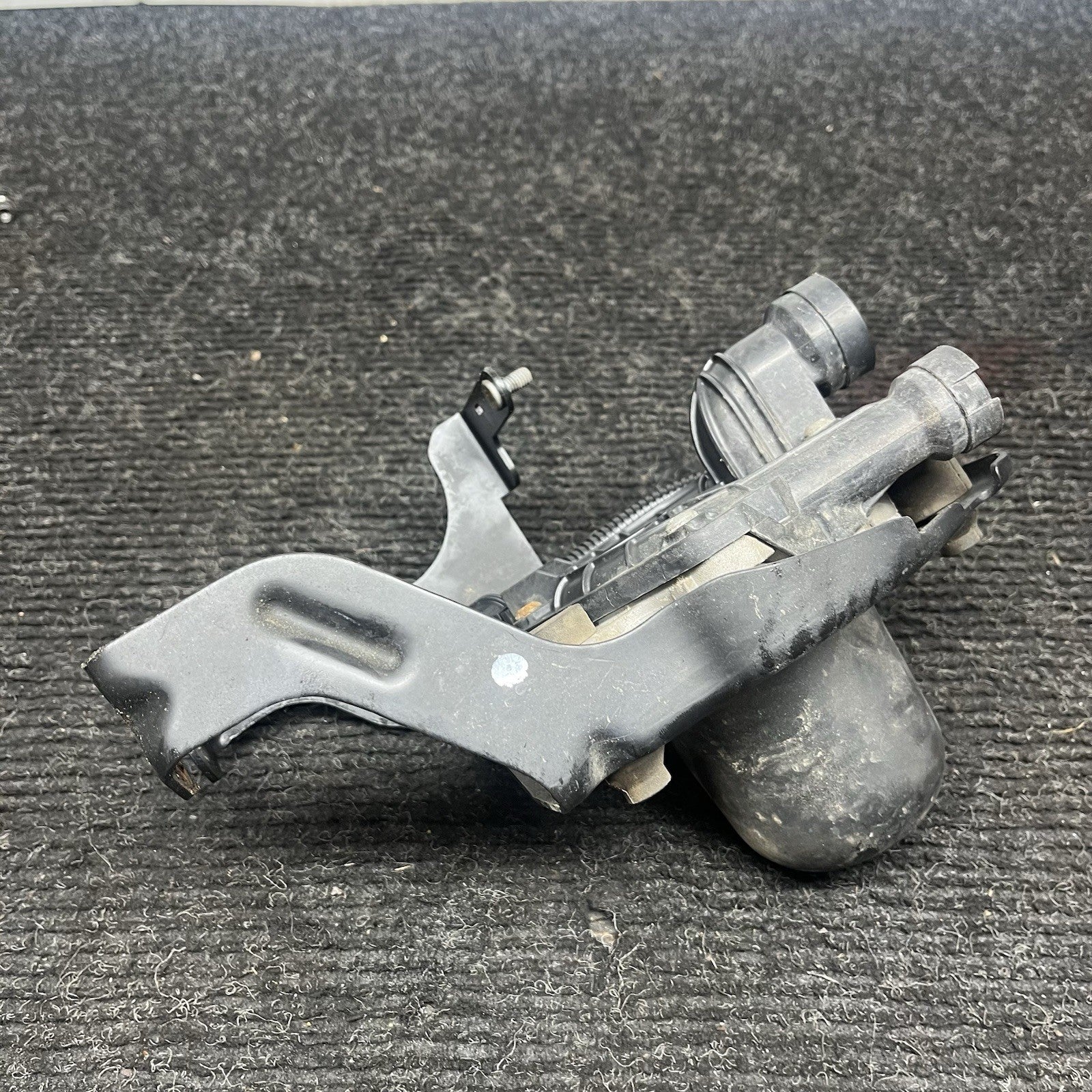 ☑️ OEM BMW E82 E88 E90 E91 E92 E93 128 328 N51 N52 Smog Air Injection Pump