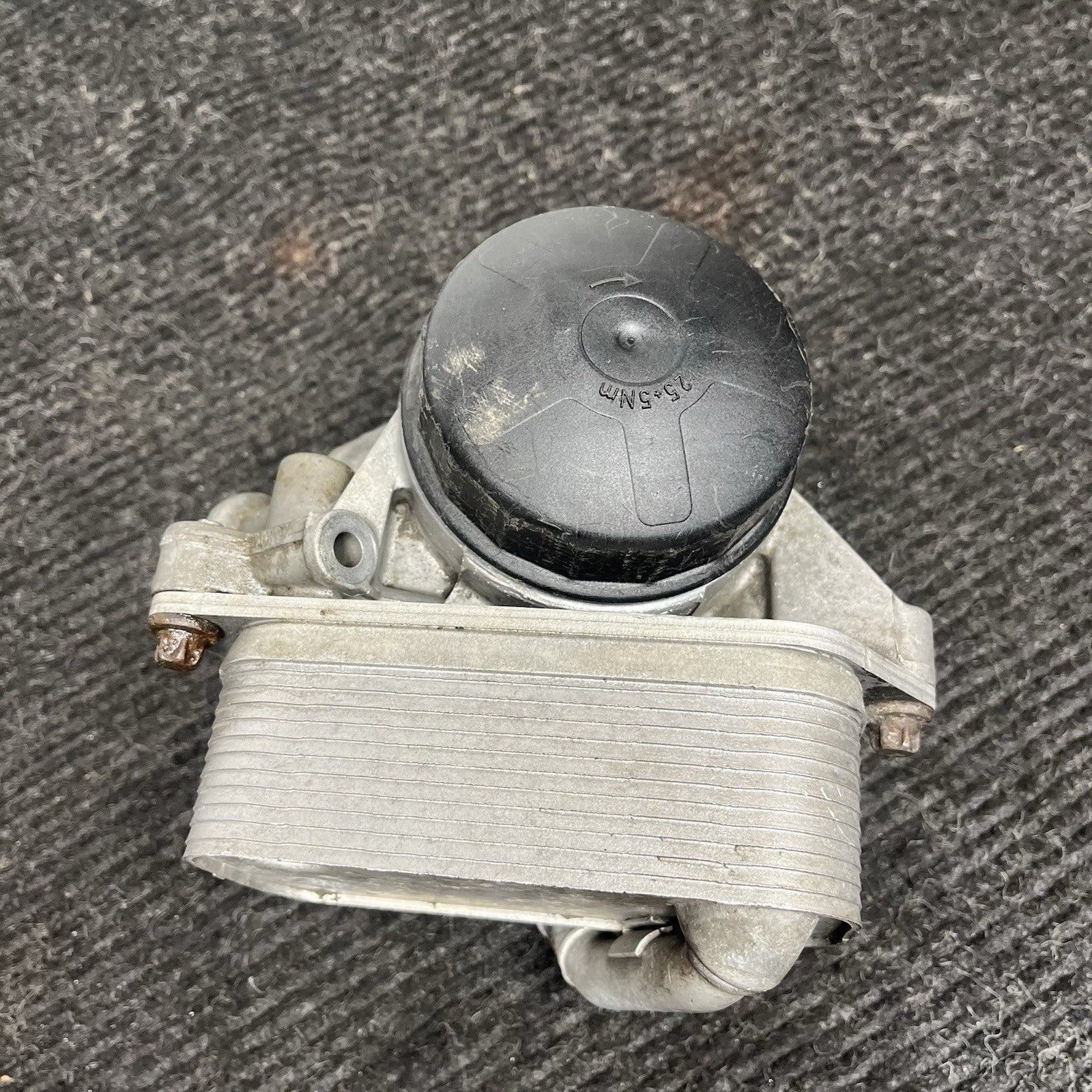 ☑️ 2007-2013 BMW 328i 528i N52 Oil Filter Housing Heat Exchanger OEM 11427516383