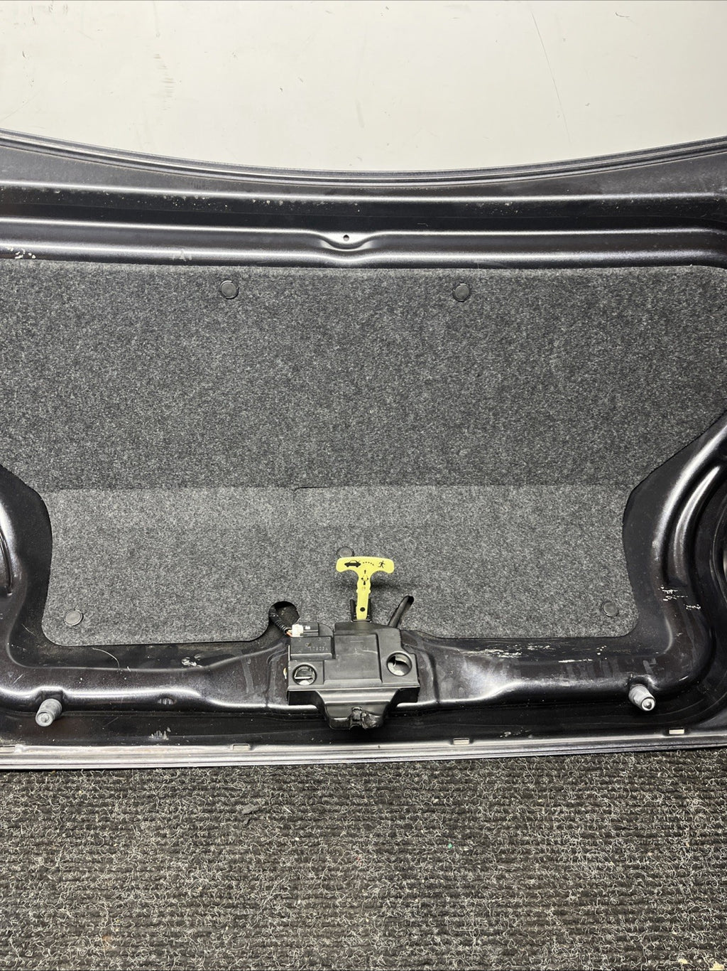 ☑️ 13-16 SUBARU BRZ REAR TRUNK LID DECK ASSEMBLY W/ SPOILER & CAMERA GRAY OEM