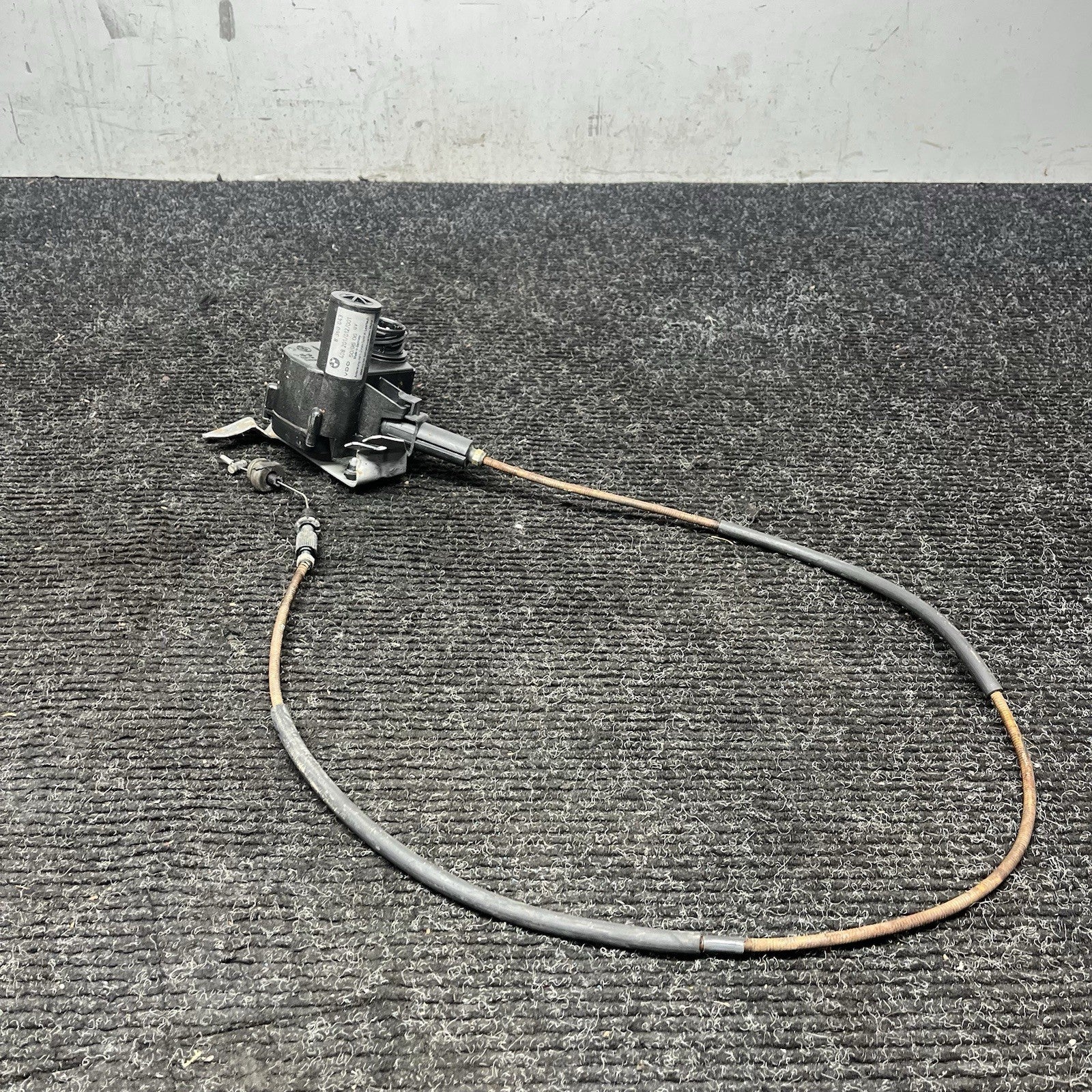 ☑️ 95-99 BMW E36 328ic 3-SERIES CRUISE CONTROL ACTUATOR MOTOR 8360043 OEM