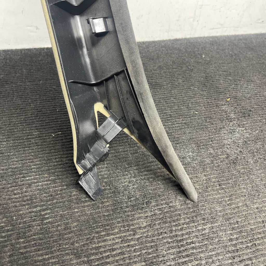 ☑️ MASERATI GHIBLI WINDSHIELD RIGHT SIDE A PILLAR TRIM COVER PANEL OEM 2014-2020