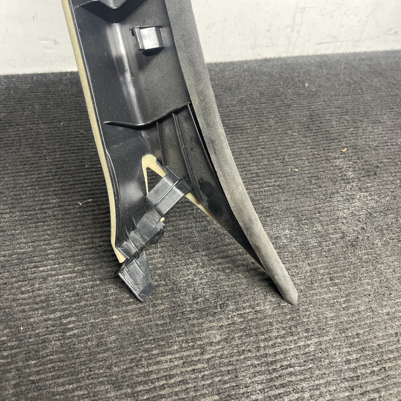 ☑️ MASERATI GHIBLI WINDSHIELD RIGHT SIDE A PILLAR TRIM COVER PANEL OEM 2014-2020