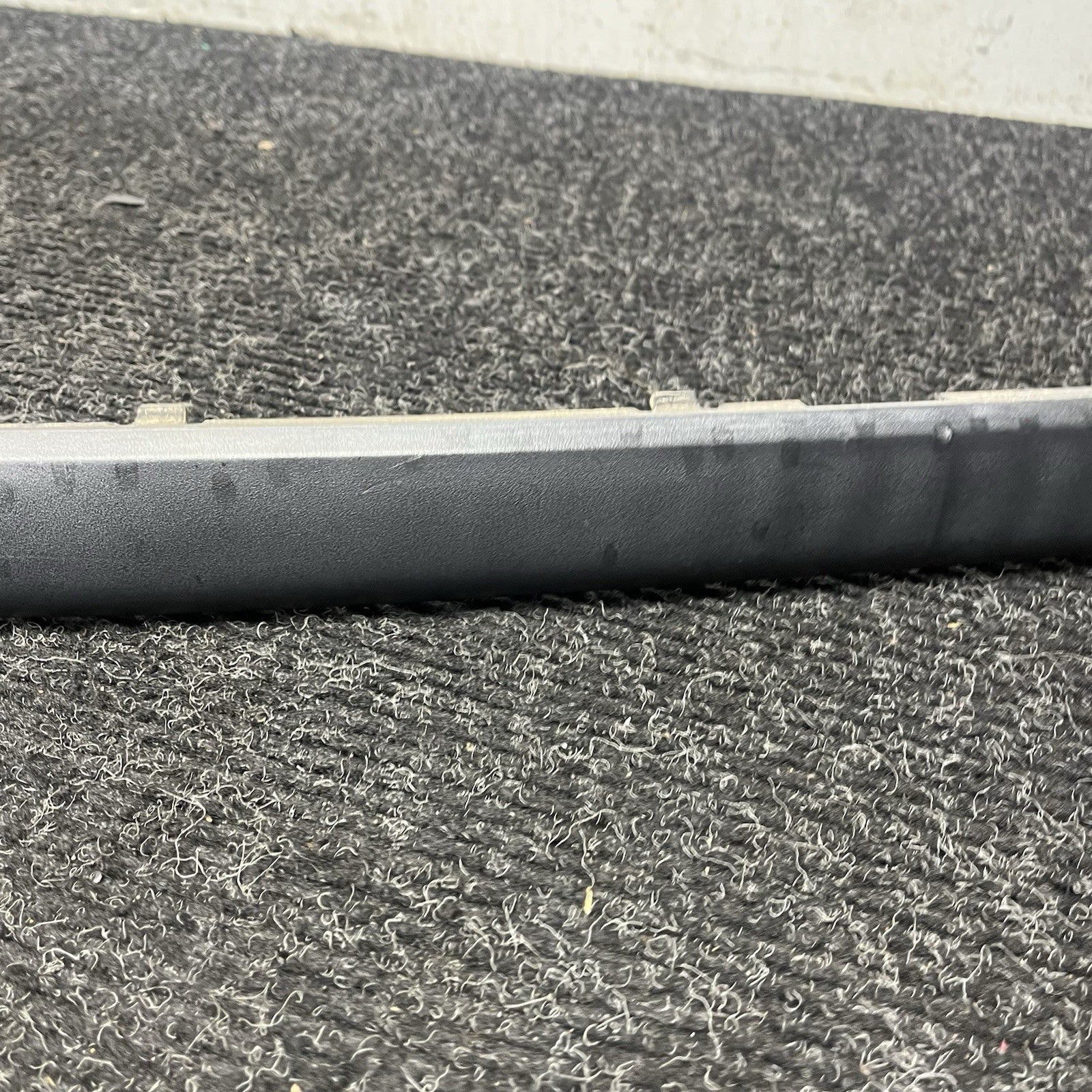 ☑️ 2002 BMW 325I E46 SEDAN REAR BUMPER TRIM MOLDING LEFT RIGHT CENTER 7030603