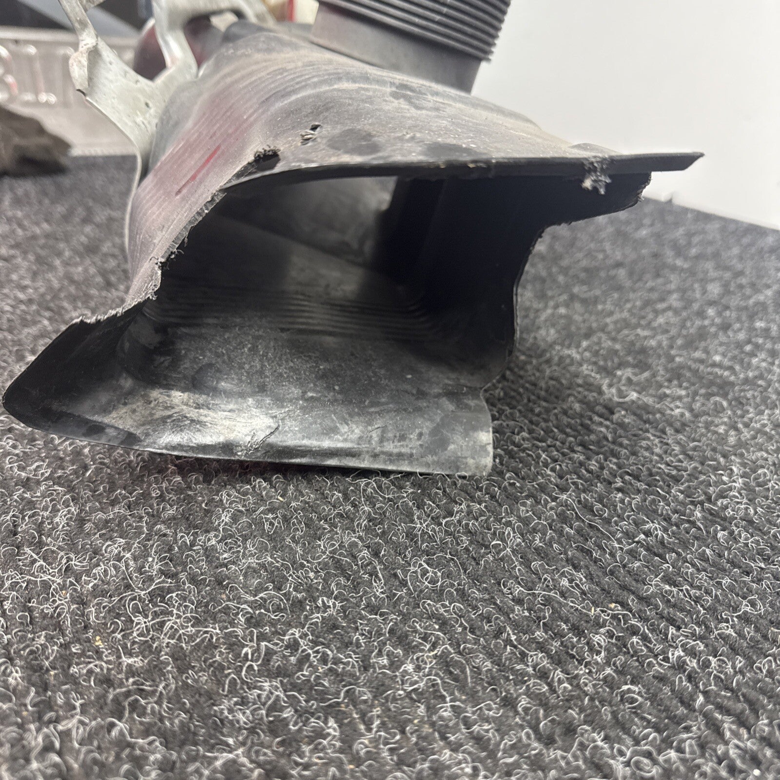 ☑️ 2001-2006 BMW E46 M3 Brake Air Duct Left Driver 7893051