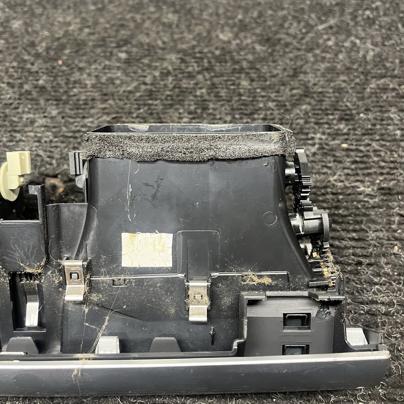 ☑️ 2007-2013 BMW X5 X6 E70 E71 Center Dash Air Vent 64229210705 OEM