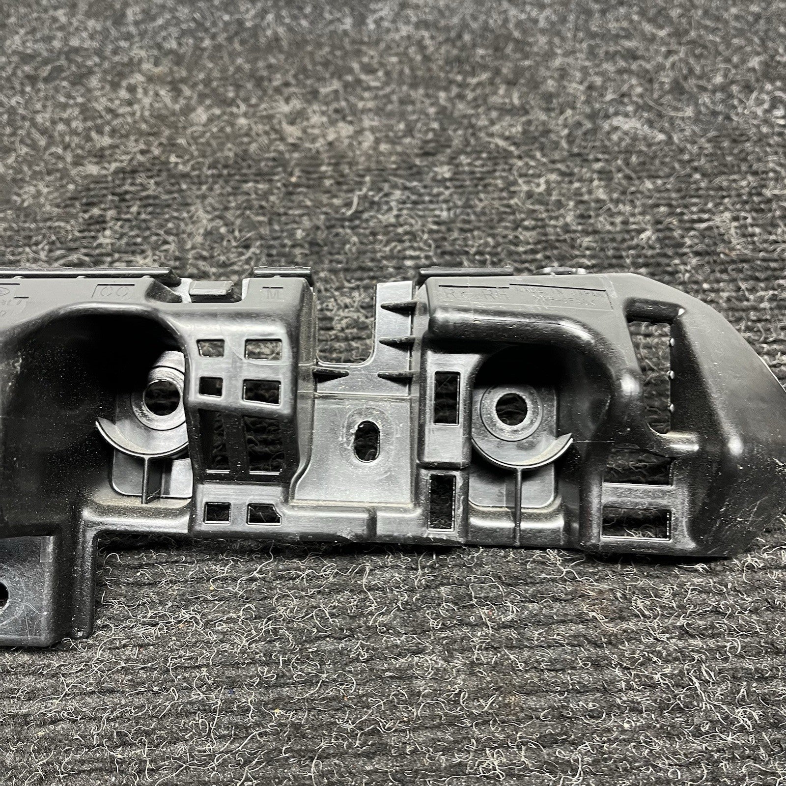 ☑️ 2022-2025 TOYOTA GR86 BRZ REAR BUMPER RIGHT SIDE UPPER MOUNT BRACKET OEM