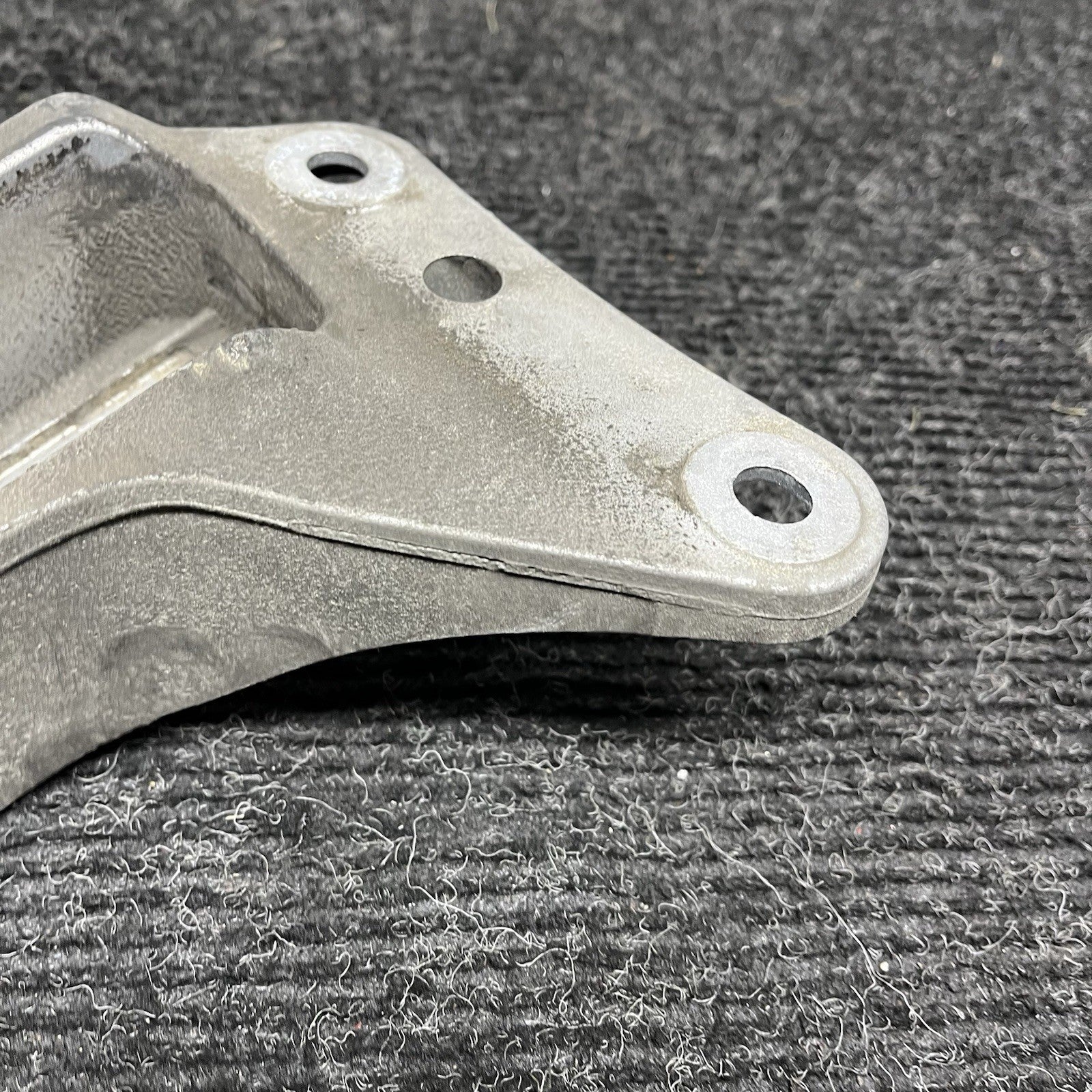 ☑️ 08-13 OEM BMW E90 E92 E93 M3 DCT Transmission Mount Bracket Support Gearbox