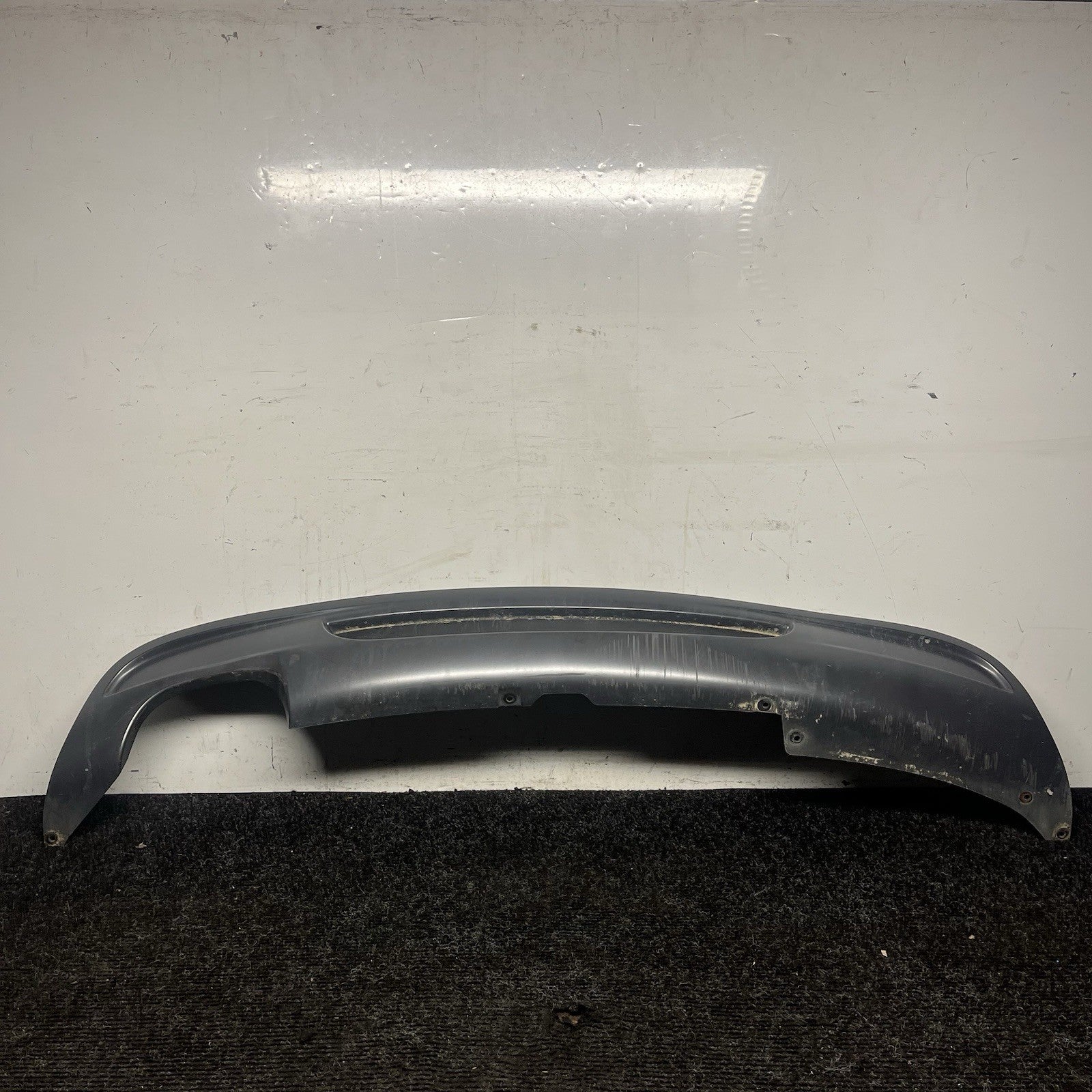 ☑️ 2008-13 BMW E82 E88 128I 135I M-SPORT REAR BUMPER DIFFUSER COVER OEM 8045506