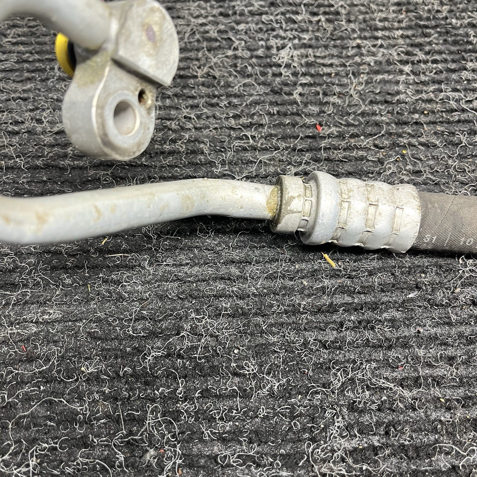 ☑️ 2003-2008 BMW Z4 AC COMPRESSOR PRESSURE HOSE LINE OEM 6909235