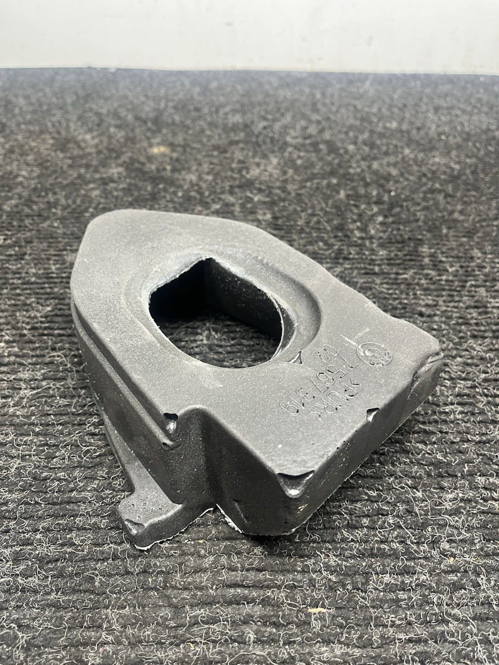 ☑️ 07-13 OEM BMW E90 E92 E93 335 M3 N54 N55 S65 MT Shifter Insert Foam Cover