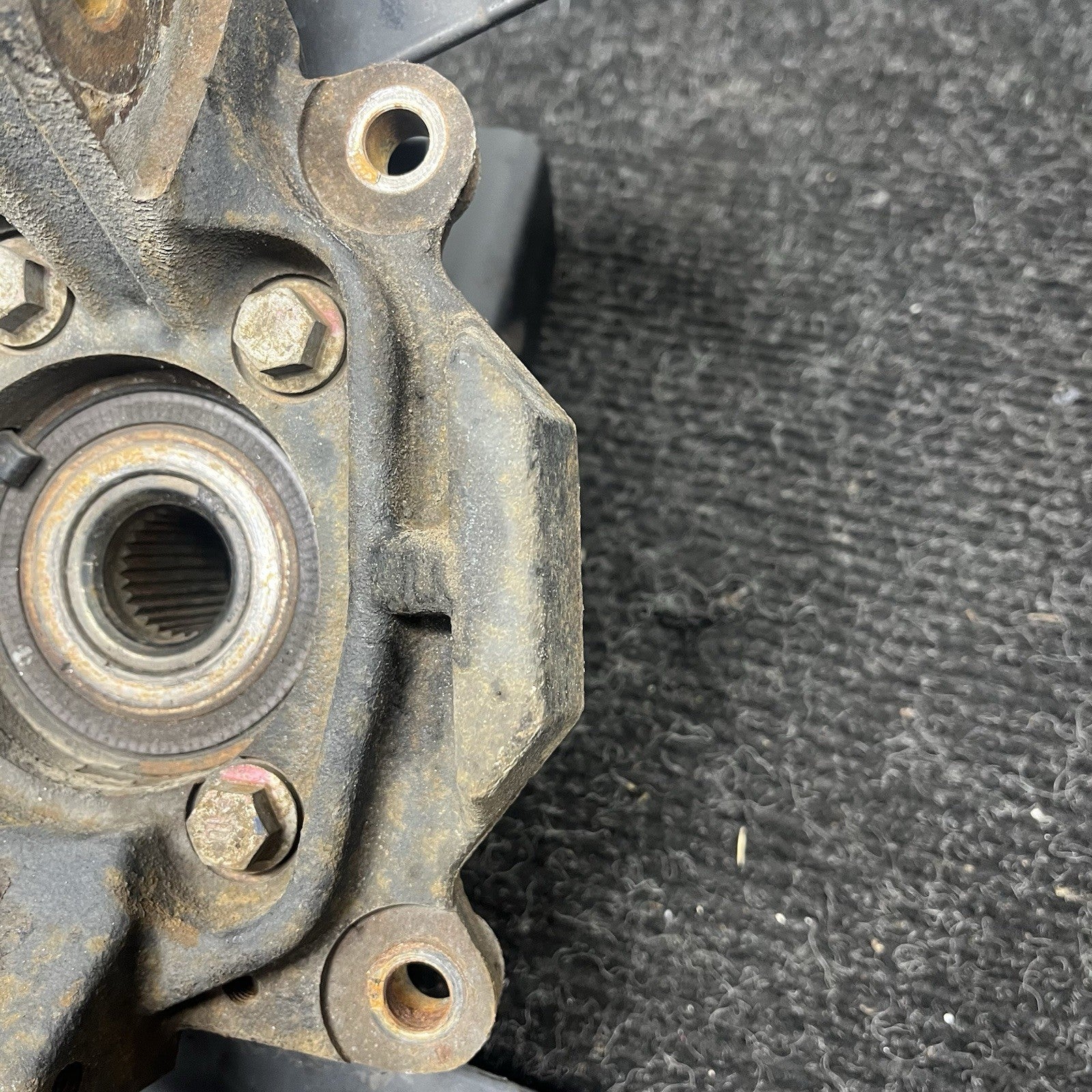 ☑️ 2015-2021 SUBARU WRX STI FRONT SUSPENSION RIGHT SIDE SPINDLE KNUCKLE HUB OEM