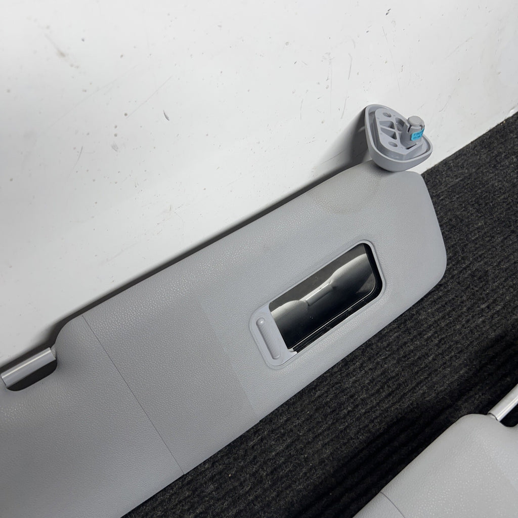 ☑️ BMW E82 128 135 Left Driver Upper Sun Shade Visor Blind Trim Set Cover Oem