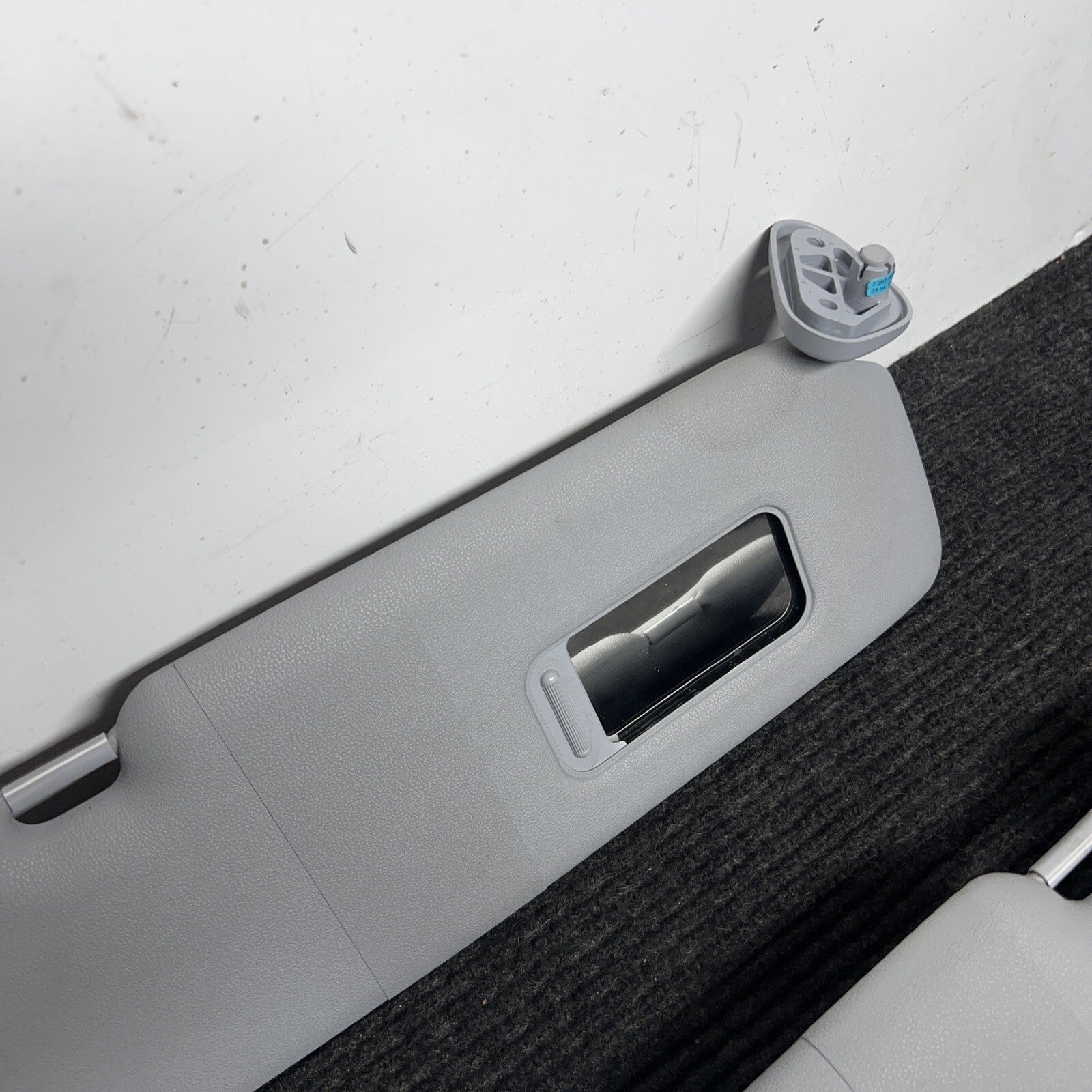 ☑️ BMW E82 128 135 Left Driver Upper Sun Shade Visor Blind Trim Set Cover Oem