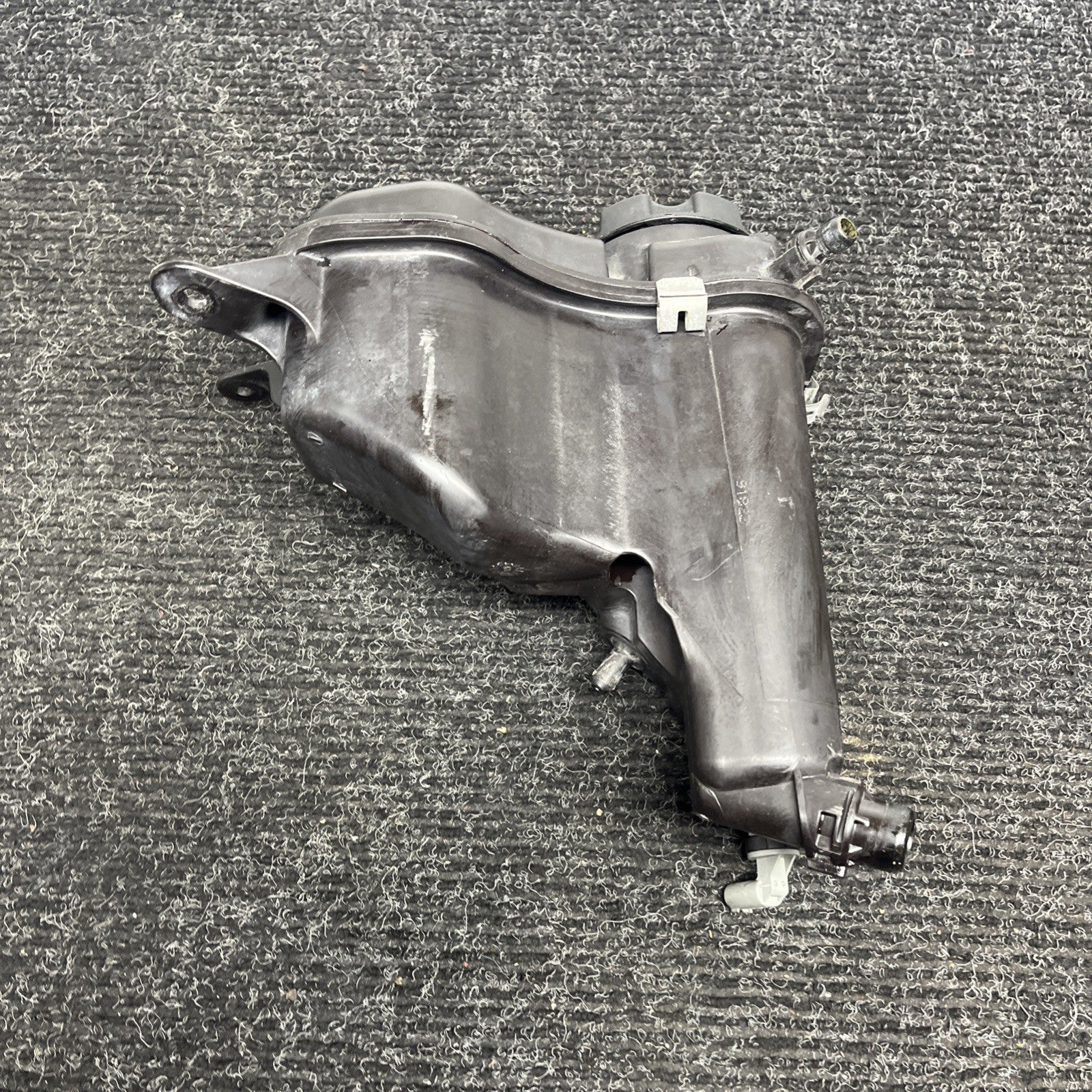 ☑️ 06-13 BMW E82 E88 E90 E92 E93 Radiator Expansion Tank Coolant Reservoir OEM