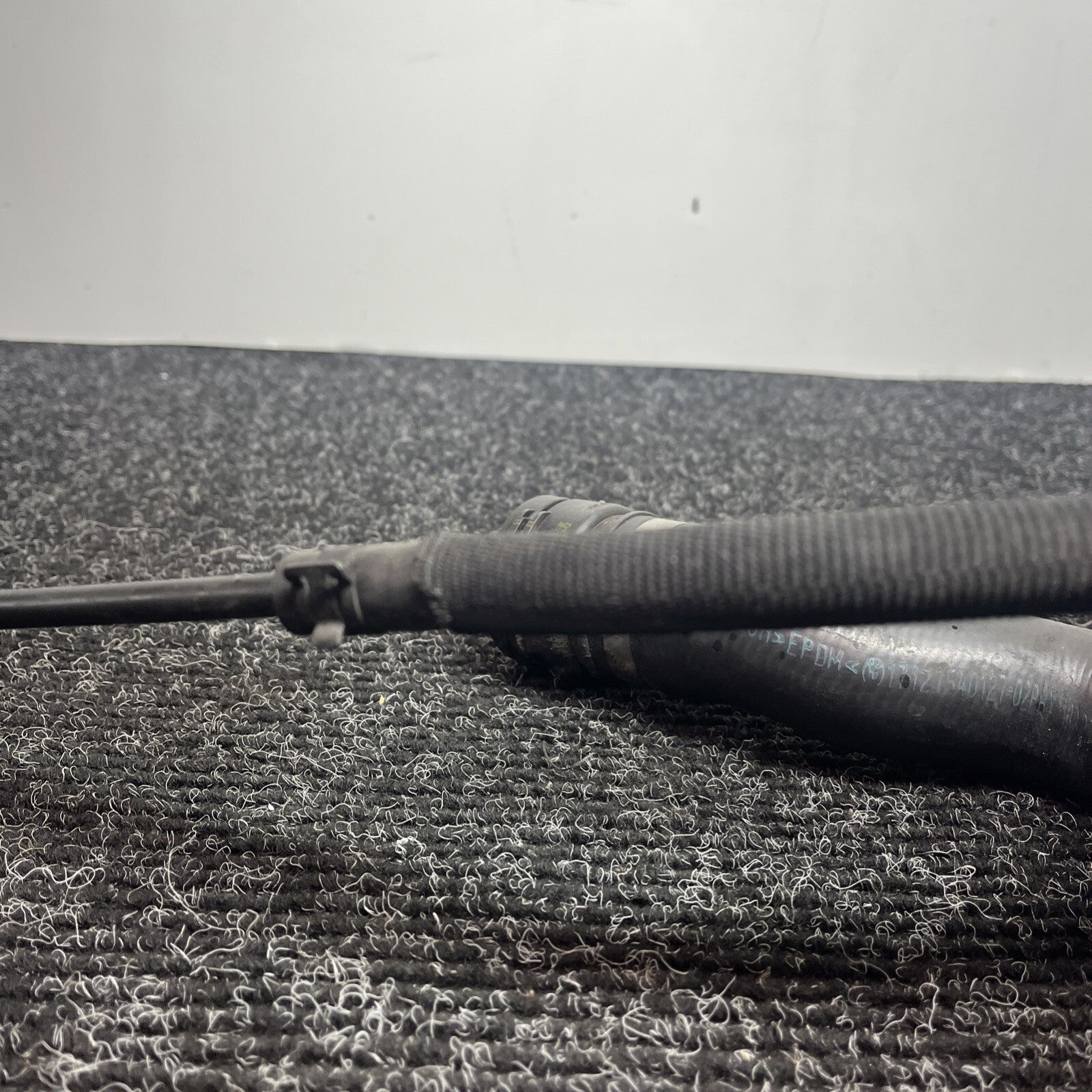 ☑️ 08-10 BMW E60 535i N54 Upper Radiator Coolant Hose Pipe Line 7599452 OEM