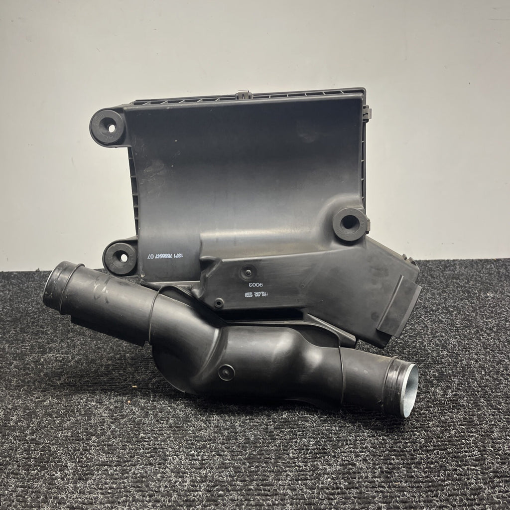 ☑️ 08-13 BMW 128i 135i E82 E88 AIR FILTER CLEANER INTAKE BOX OEM
