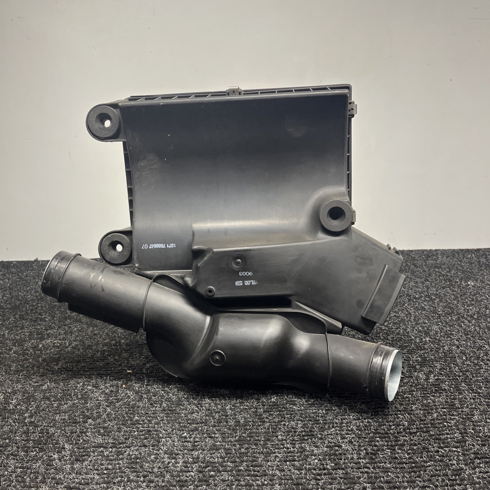 ☑️ 08-13 BMW 128i 135i E82 E88 AIR FILTER CLEANER INTAKE BOX OEM