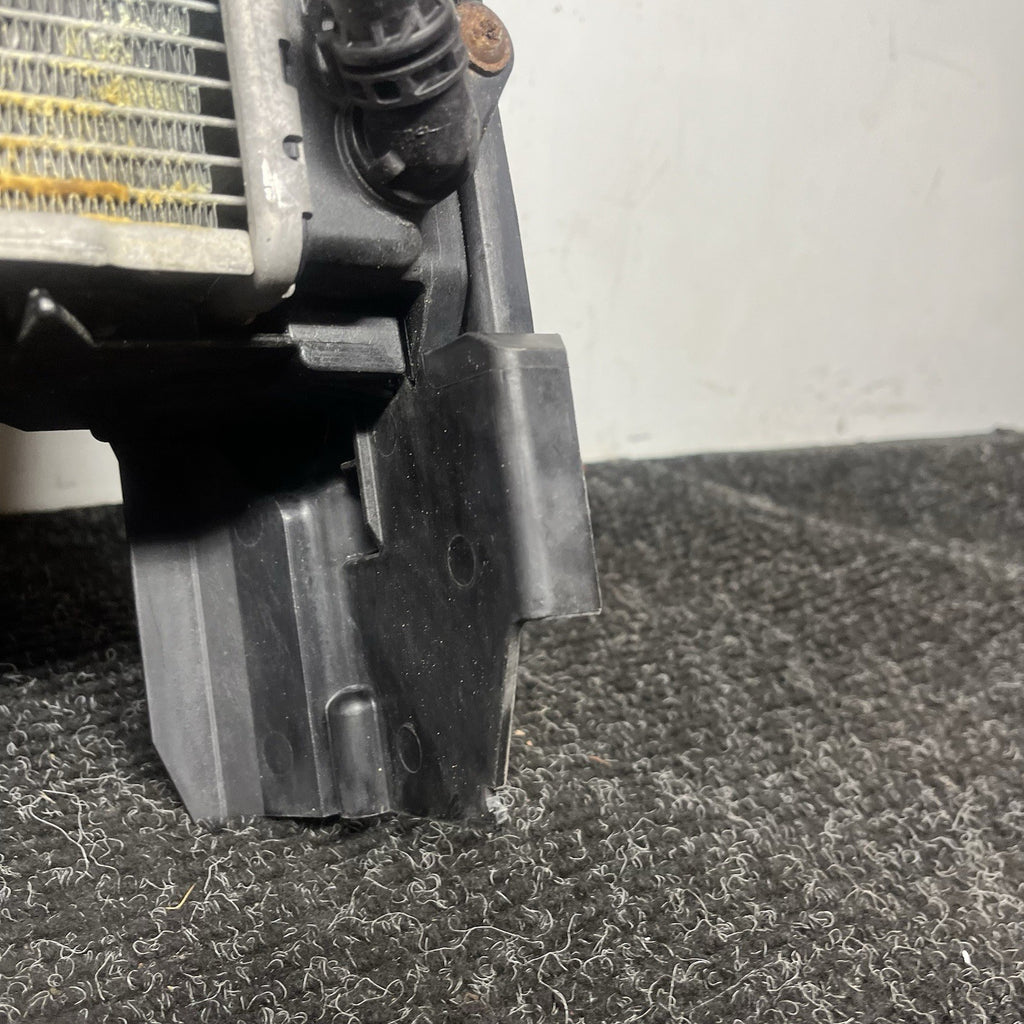 ☑️ 07-13 BMW E92 N54 335i RADIATOR A/T TRANSMISSION OIL COOLER W CONDENSER OEM