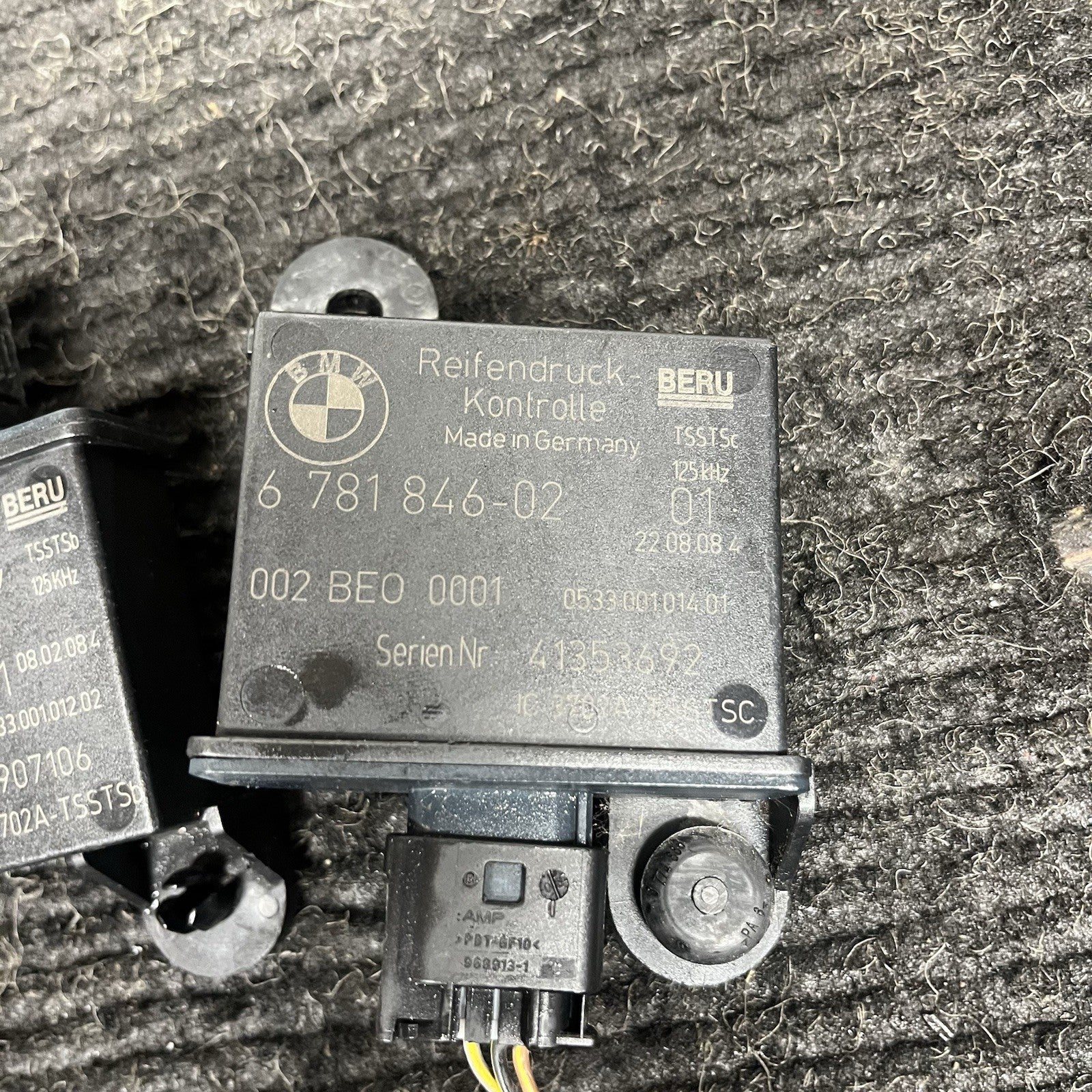 ☑️ OEM BMW E90 E92 Trigger Transmitter Tire Pressure Monitor Sensor TPMS Pair