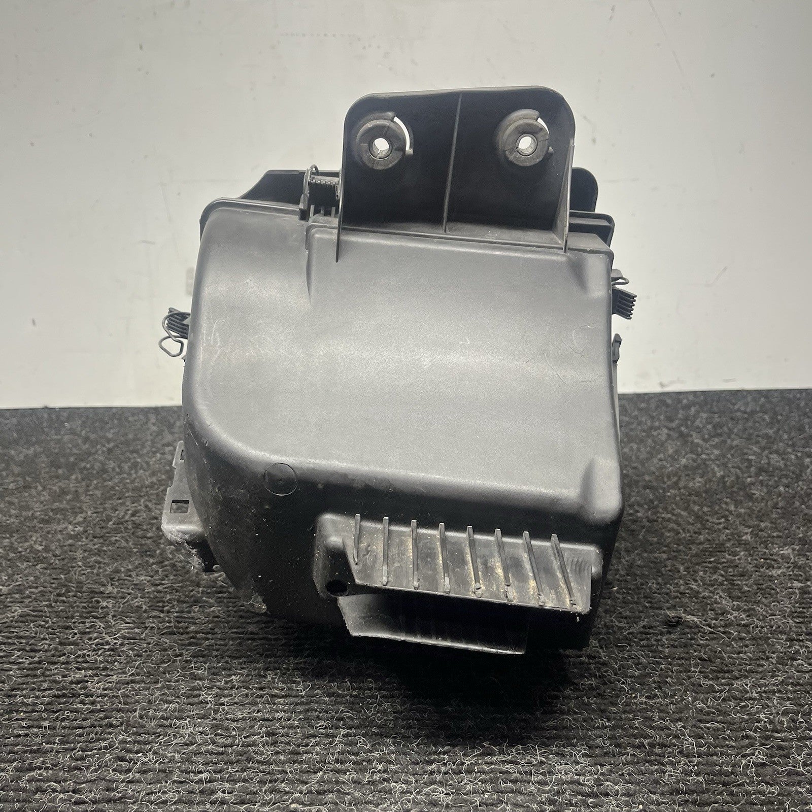 ☑️ 00-06 BMW E83 E46 330 X3 M54 Engine Air Intake Cleaner Box Assembly OEM