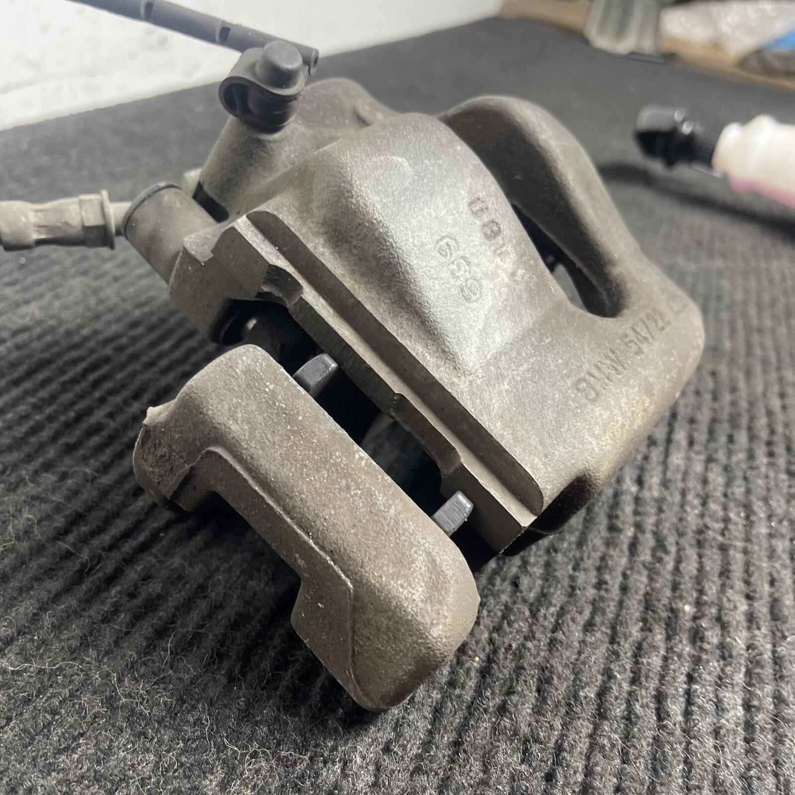 ☑️ BMW E36 E46 E85 Z3 Z4 Front Left & Right Brake Caliper Housing Shoe Set OEM