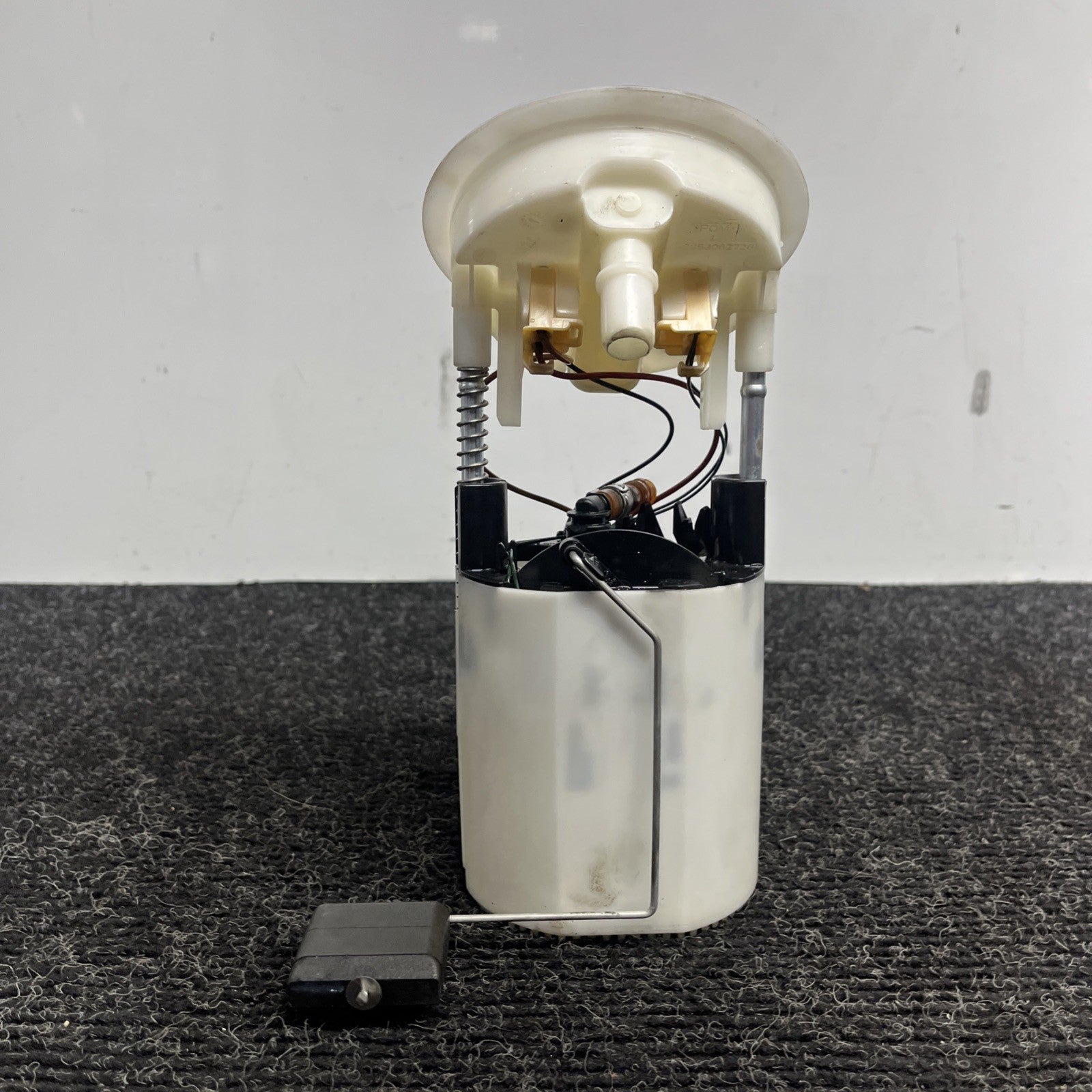 ☑️ 06-13 BMW E82 E88 E90 E91 E92 E93 128I 135I 328I 335I Fuel Pump Sending OEM