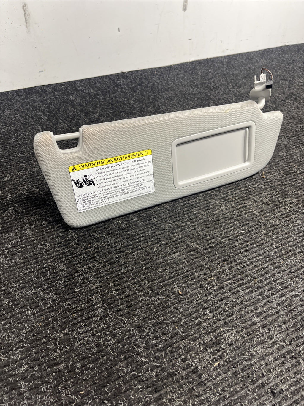 ☑️ 2012-2017 AUDI A6 - Right SUN Visor / Mirror OEM 4G0857552A