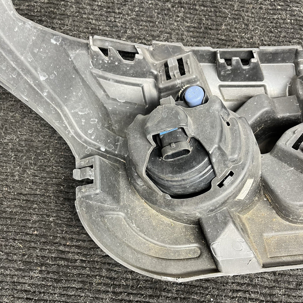 ☑️ 2011-2014 BMW X3 Front Driver Left Bumper Headlight Holder Mount Bracket OEM