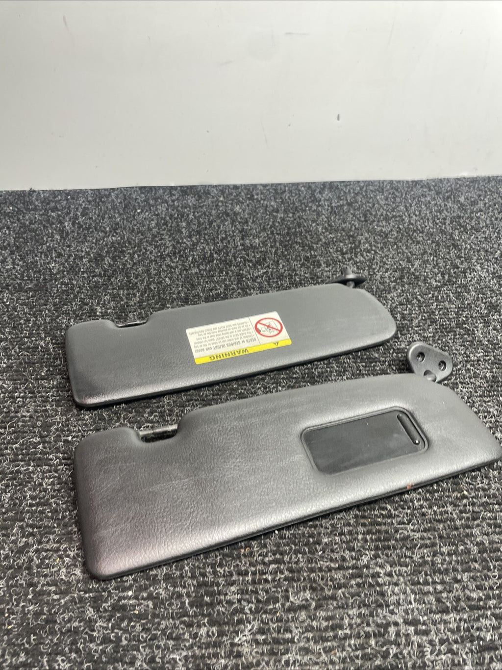 ☑️ 01-06 BMW E46 3-SERIES CONVERTIBLE SET OF 2 FRONT LEFT & RIGHT SUN VISOR OEM