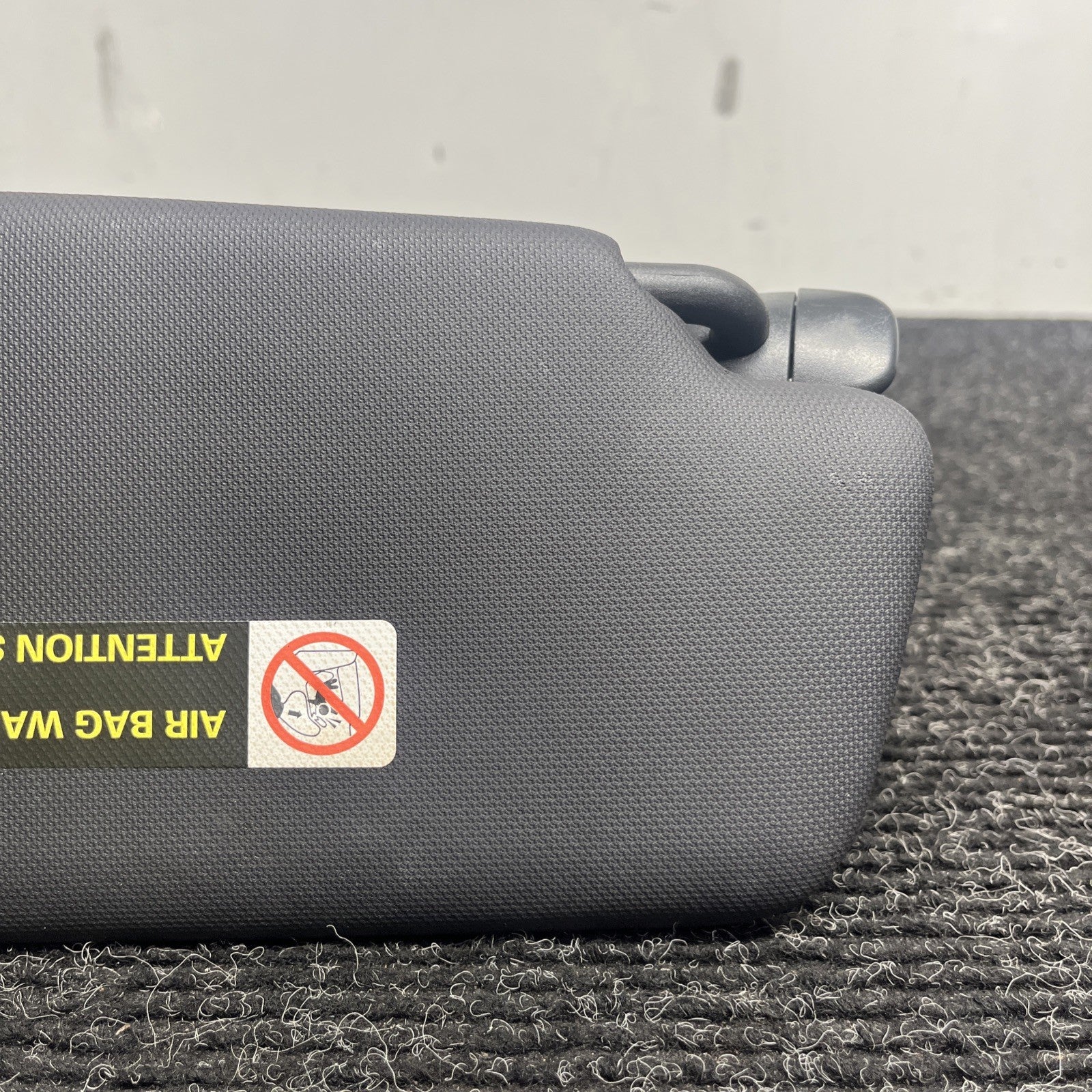 ☑️ 2014-2017 AUDI S5 OVERHEAD RIGHT PASSENGER SIDE SUN VISOR SHADE BLACK OEM