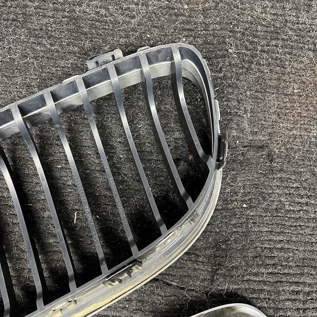 ☑️ BMW 3 Series E90 E91 Front Bumper Grill Pair Kidney 7201967 7201968 GENUINE