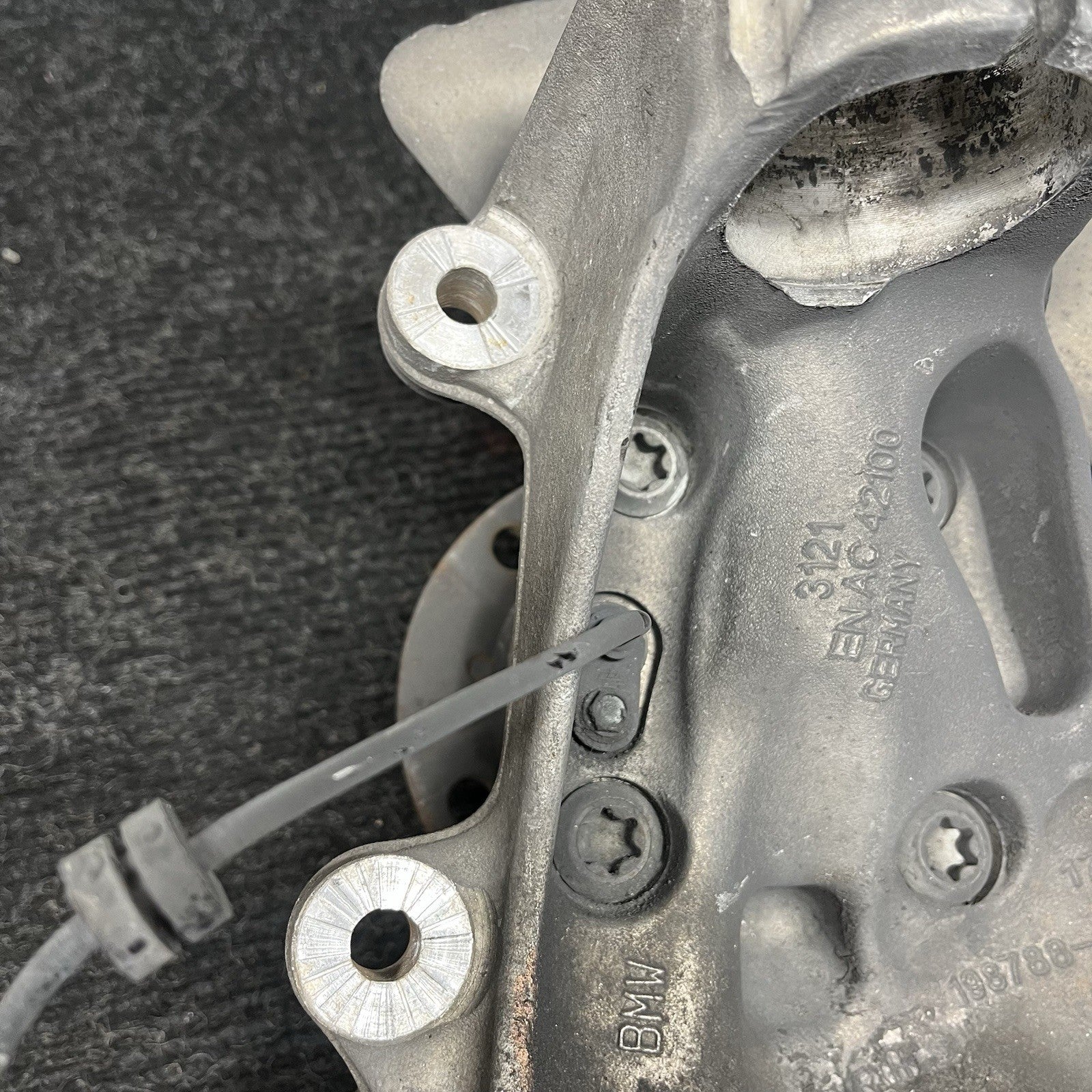 ☑️ 2012-2016 BMW 328I F30 RWD FRONT DRIVER SIDE WHEEL HUB SPINDLE KNUCKLE OEM