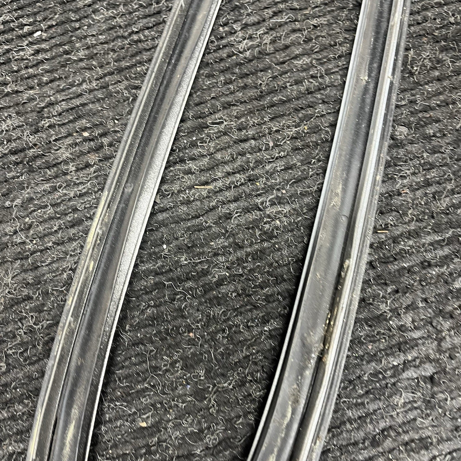 ☑️ 07-13 BMW E70 X5 Front Windshield Left & Right Trim Drip Molding  Set OEM
