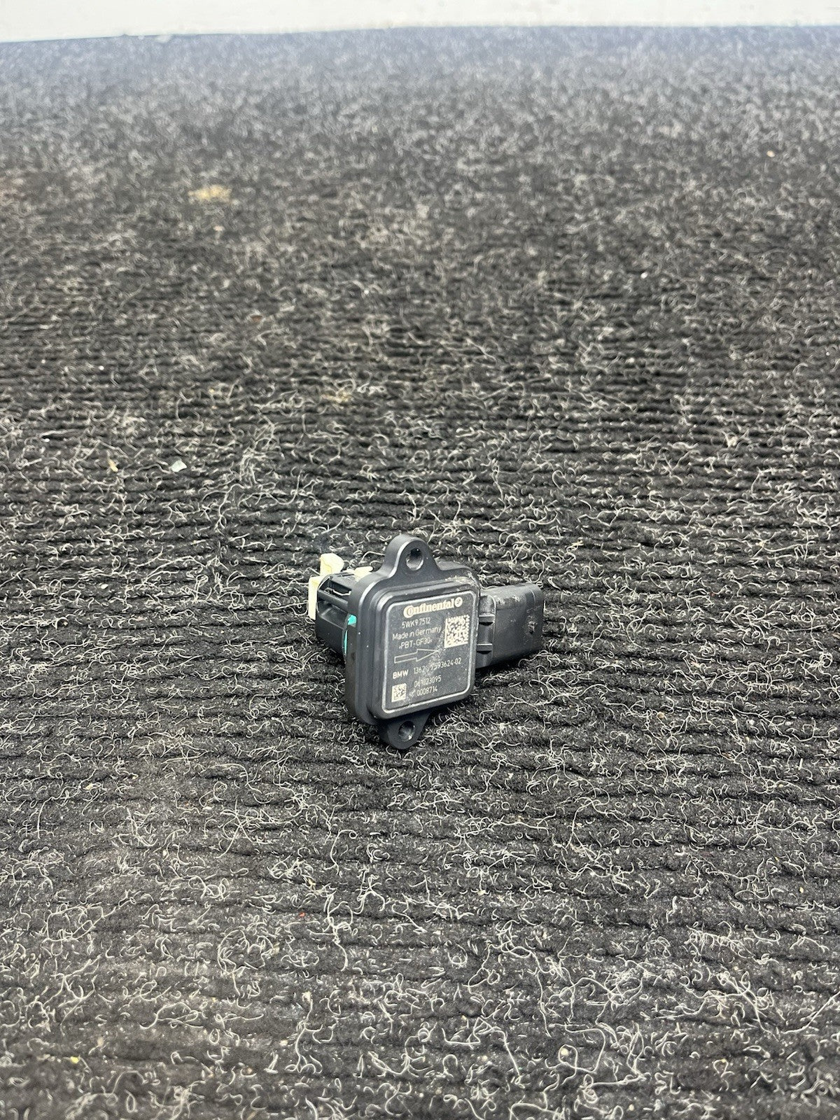 ☑️BMW E88 E90 E92 F10 E70 135 335 640 X5/6 N55 Hot-Film Air Mass Flow Sensor OEM