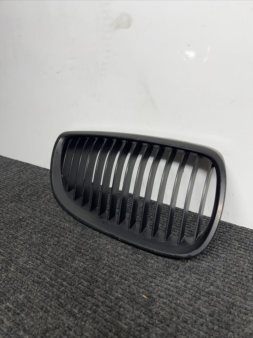 Front Hood Grille Right Passenger Side For BMW OEM# 51137157278 E92 E93 Chrome