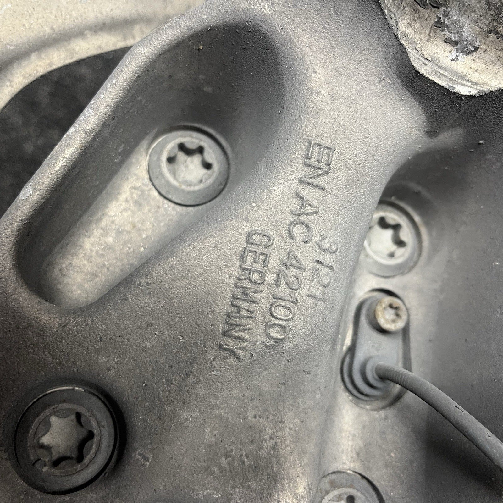 ☑️ 2012-2016 BMW 328I F30 RWD FRONT PASSENGER SIDE WHEEL HUB SPINDLE KNUCKLE OEM