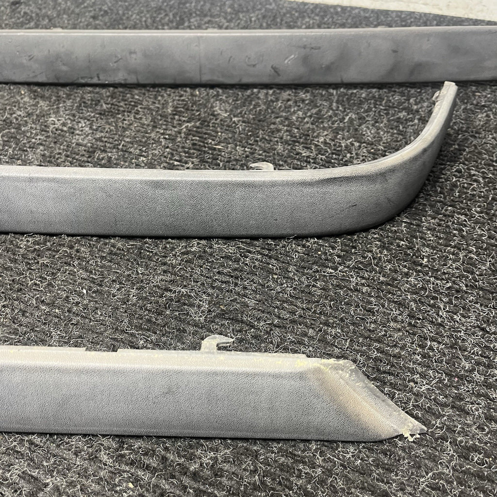 ☑️ 94-99 BMW E36 328i SEDAN SET OF 3 REAR BUMPER TRIM STRIP MOLDING OEM