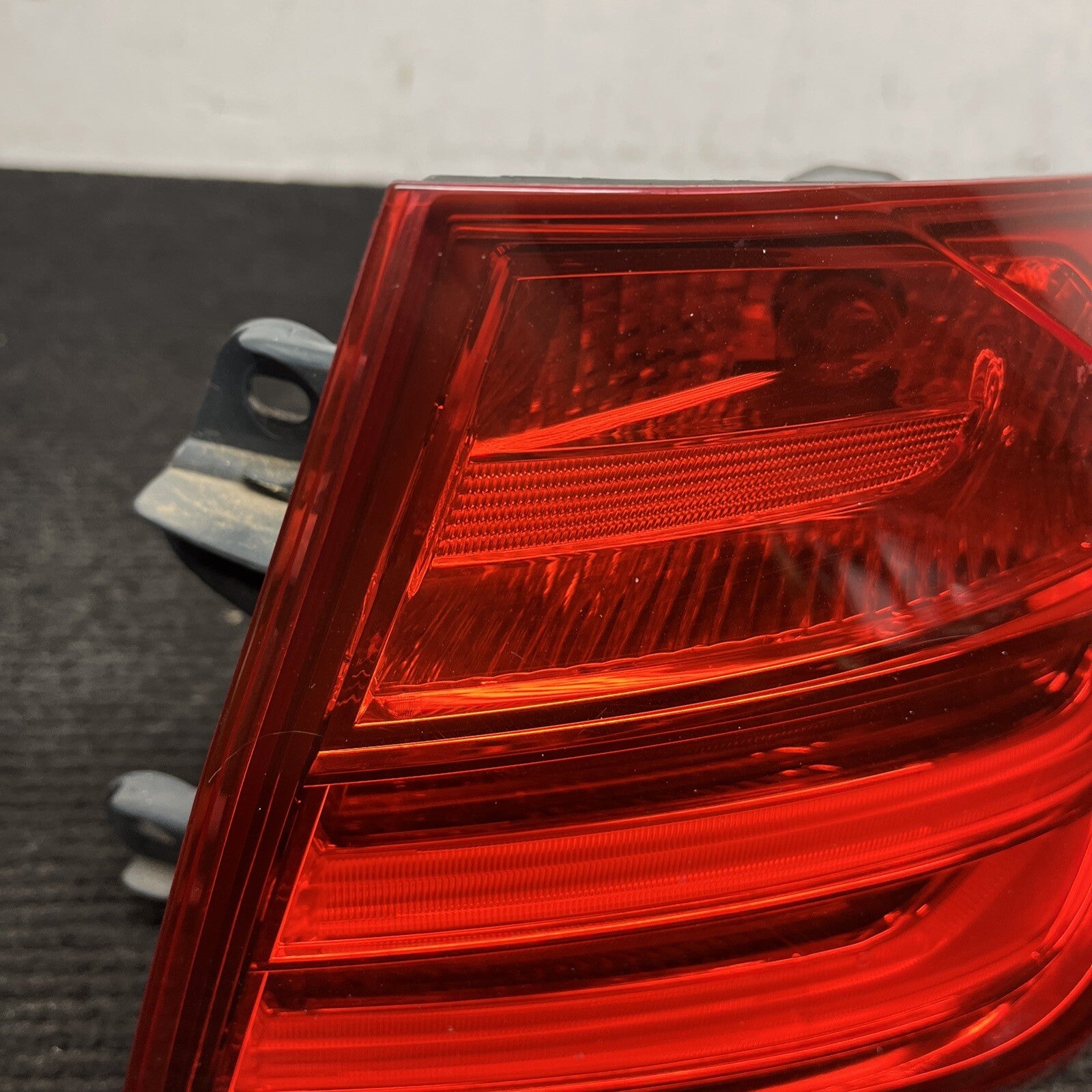 ☑️ 12-15 OEM BMW F30 335i F80 M3 Sedan Rear Right Passenger Outer Tail Light