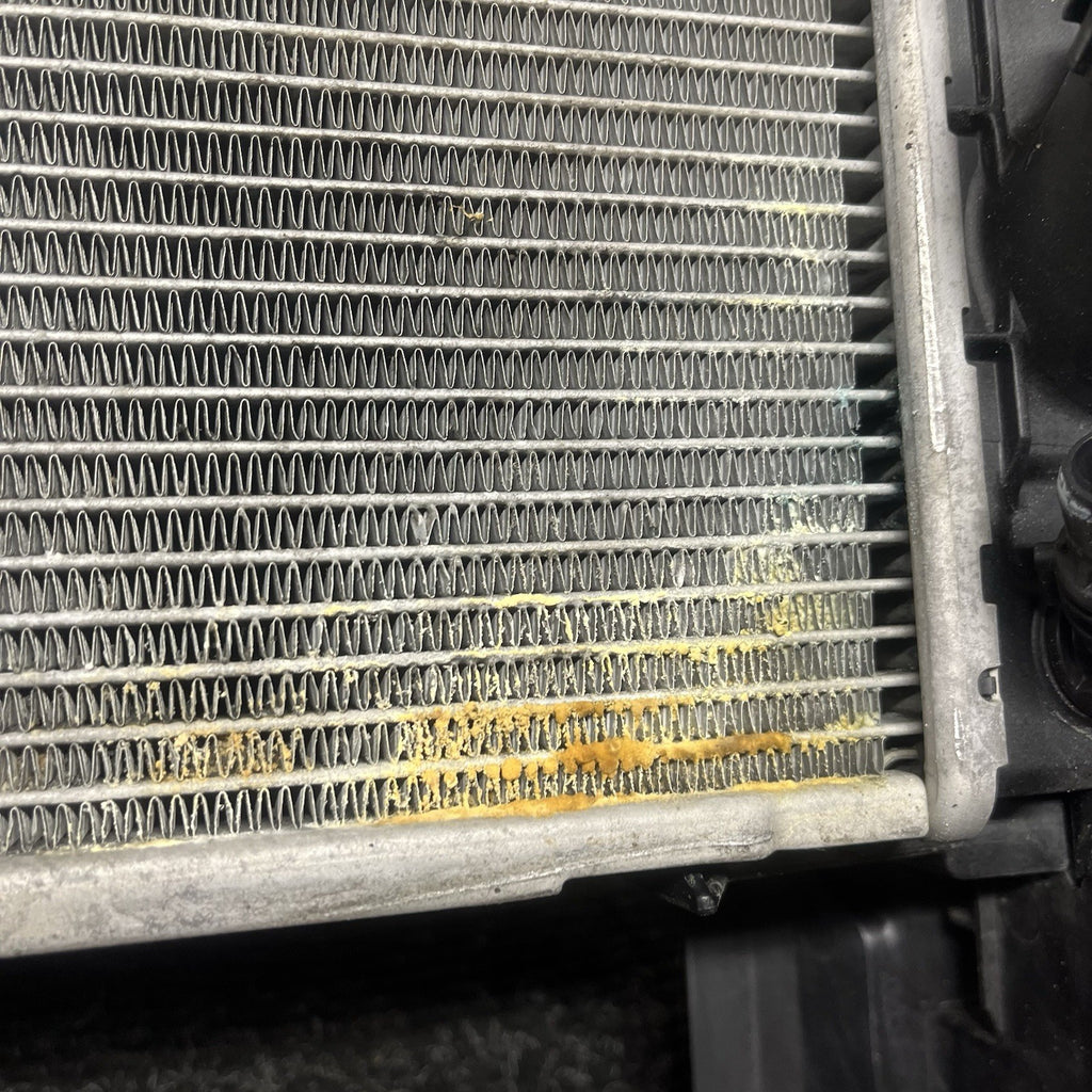 ☑️ 07-13 BMW E92 N54 335i RADIATOR A/T TRANSMISSION OIL COOLER W CONDENSER OEM