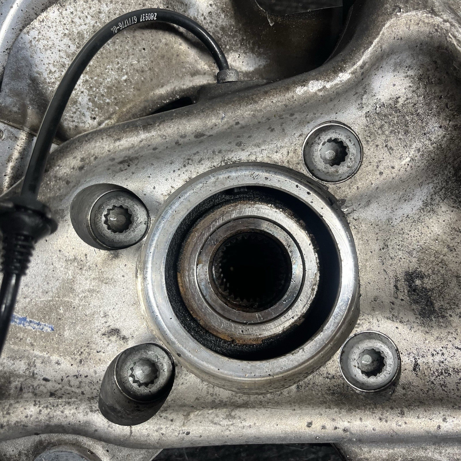 ☑️ 07-19 BMW F15 X5 X6 AWD Front Left Side Spindle Knuckle Hub 6773783 OEM
