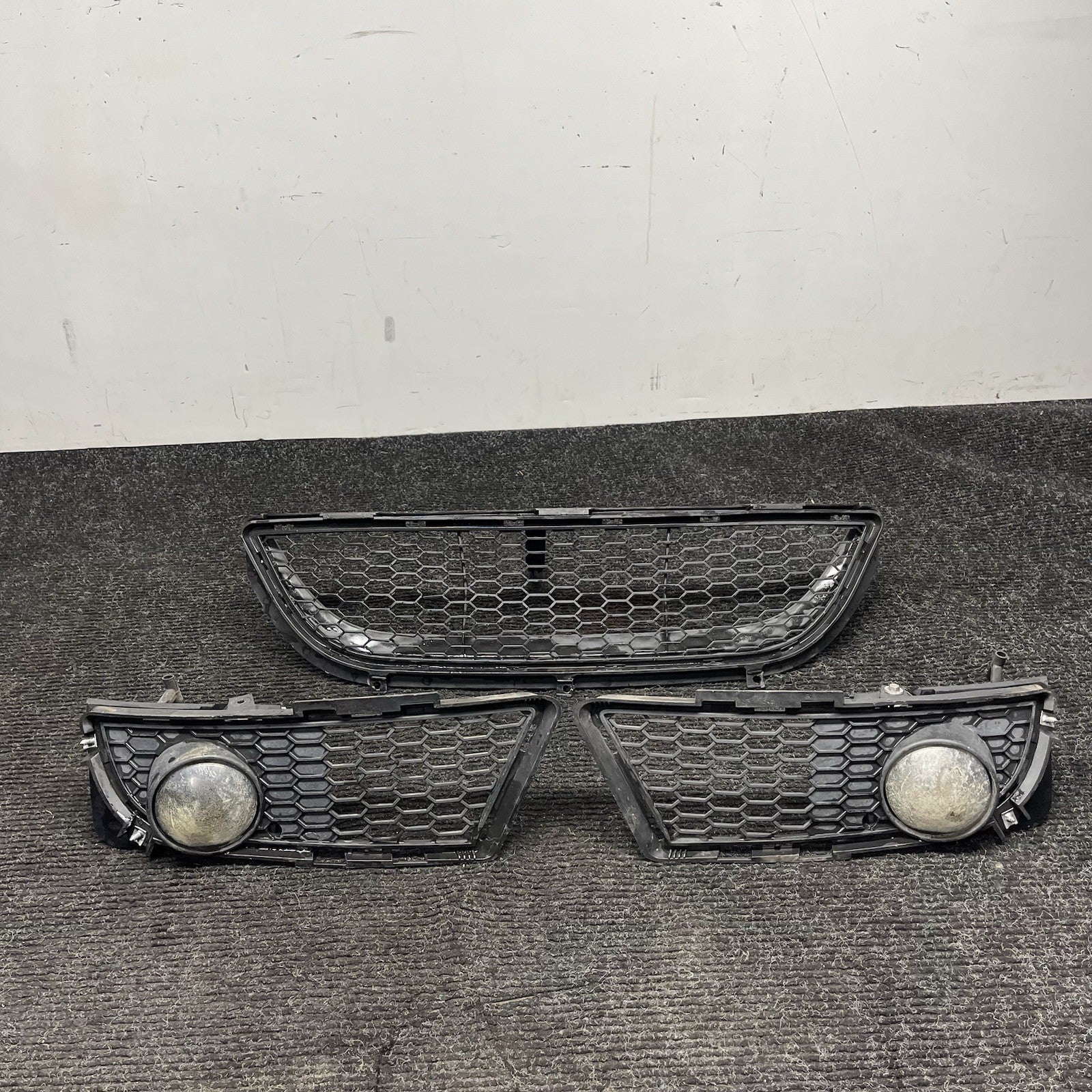 ☑️ 09-11 BMW 335I LOWER END FOG LIGHT GRILL GRILLE SET SEDAN M-SPORT