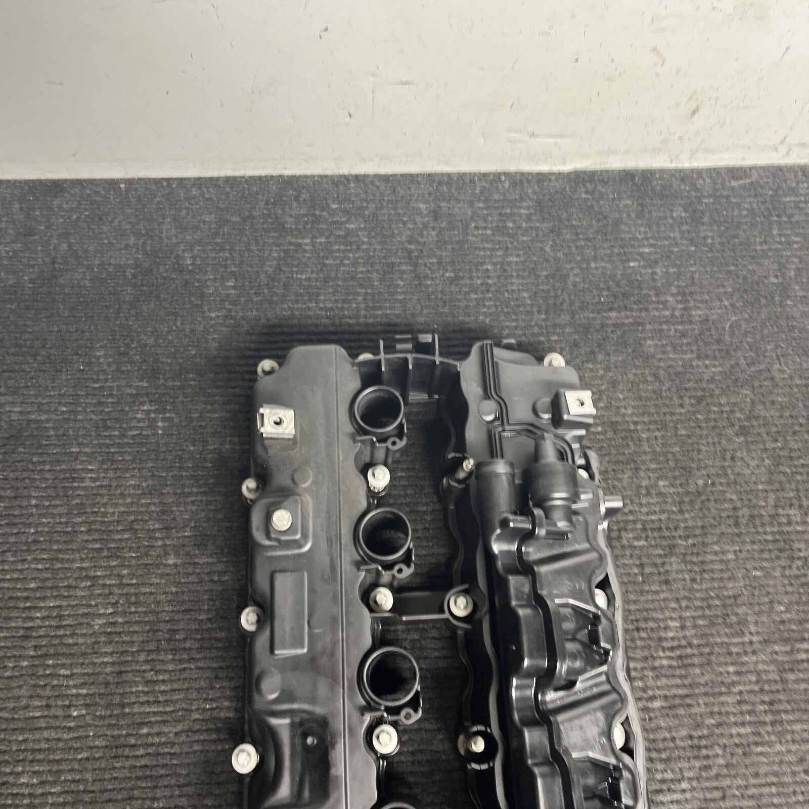 ☑️ BMW N54 3.0L Engine Only Valve Cover OEM Replacement E92 E93 X6 740 535 135