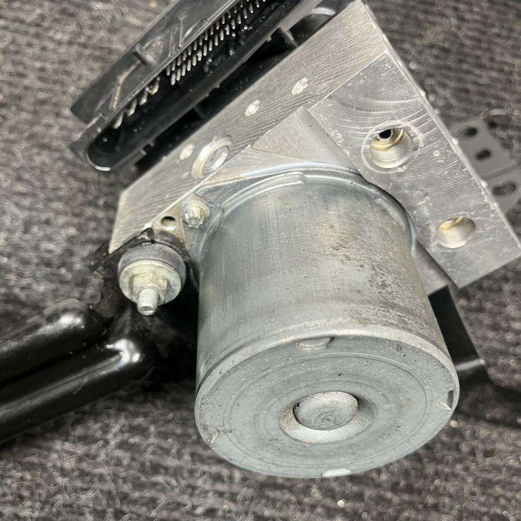 ☑️ 2015 SUBARU IMPREZA WRX STI ABS Pump 2.5L turbo STi 27536FG220 OEM