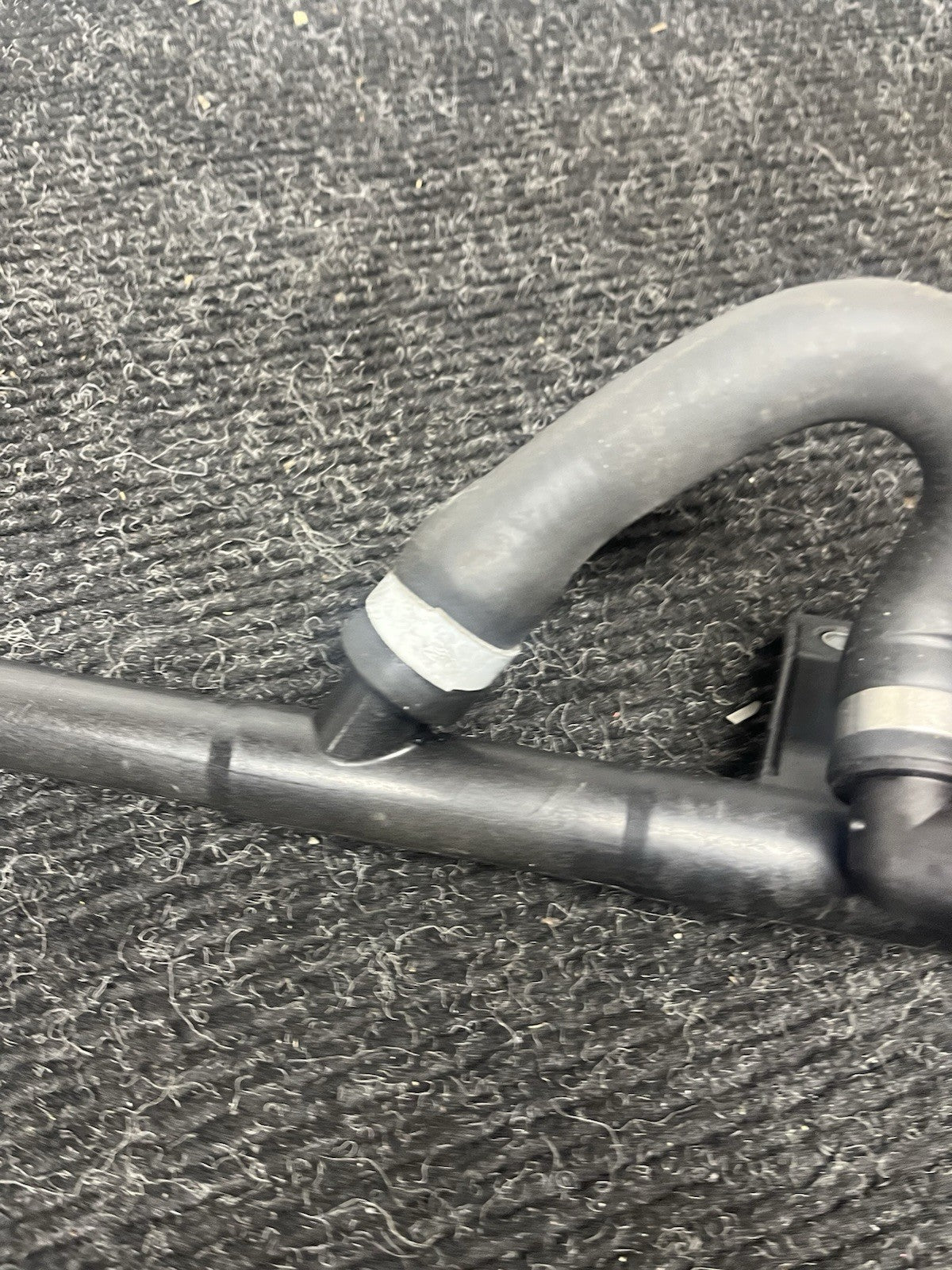 ☑️ OEM BMW E90 E92 E93 N54 RWD AT Thermostat Hose  Coolant Return Pipe Line