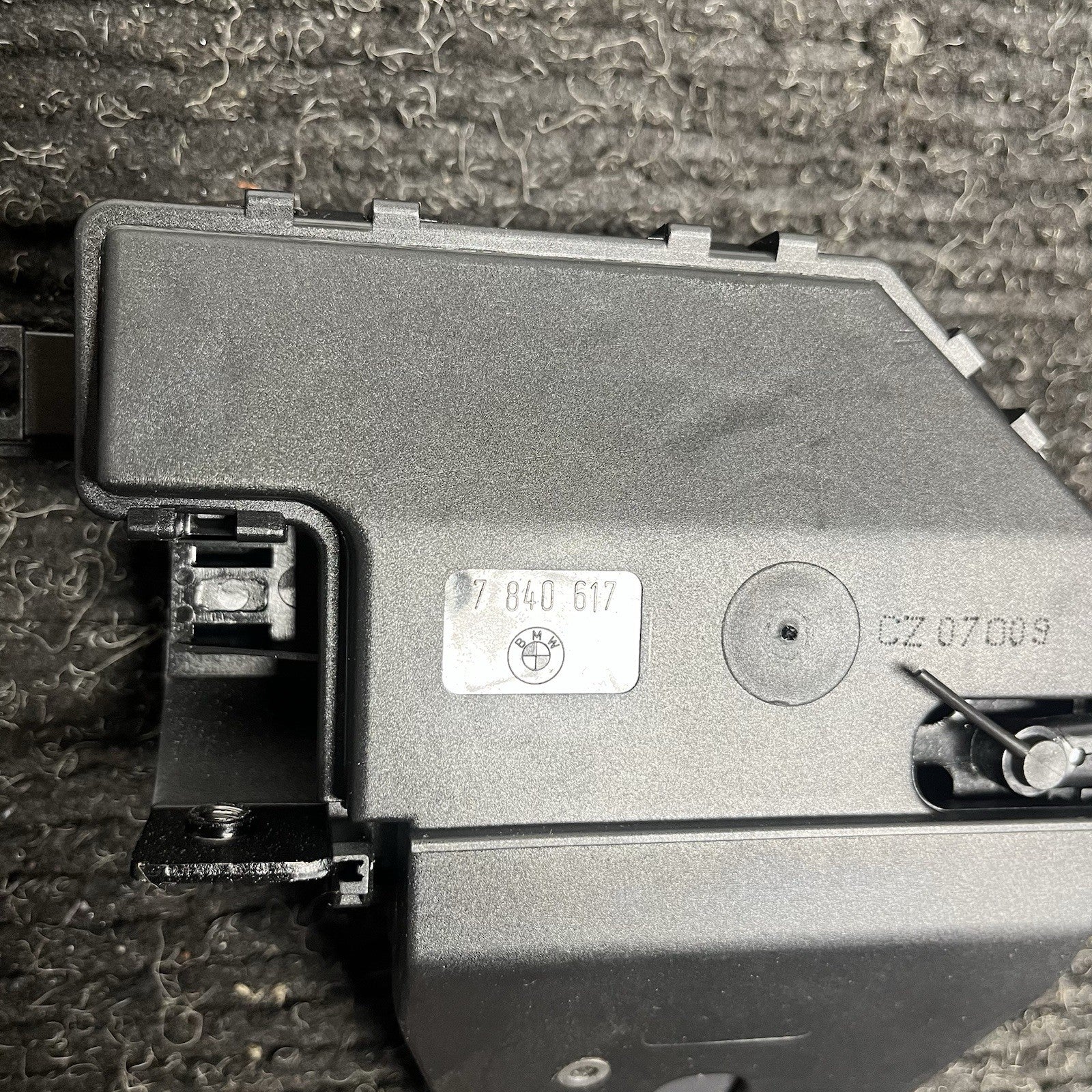 ☑️06-13 BMW M3 335i 330i E90 E92 E93 E60 TRUNK LID LOCK MICRO SWITCH 7840617 OEM