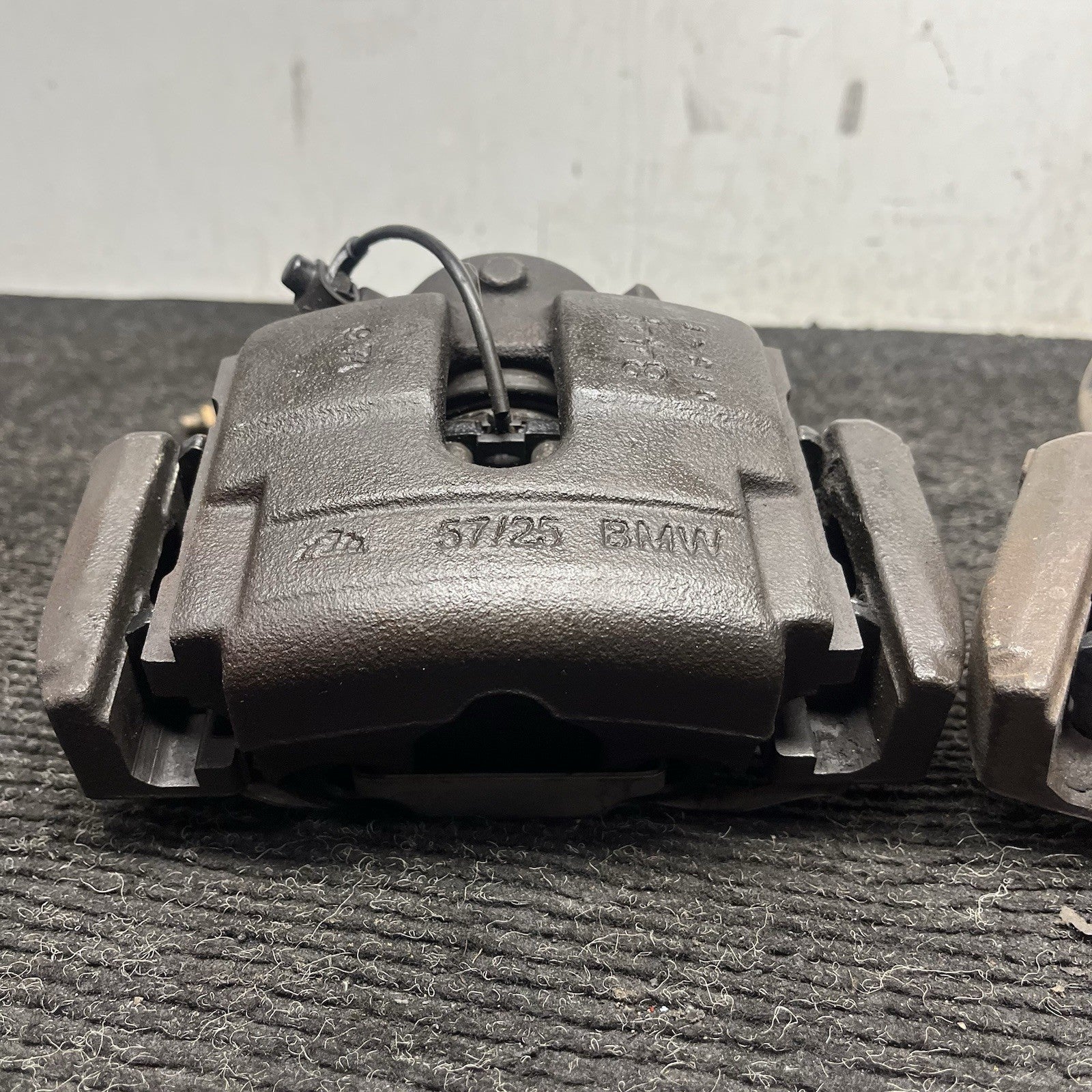 ☑️ 06-08 BMW E85 Z4 N52 3.0si RWD SET OF 2 FRONT LEFT & RIGHT BRAKE CALIPER OEM