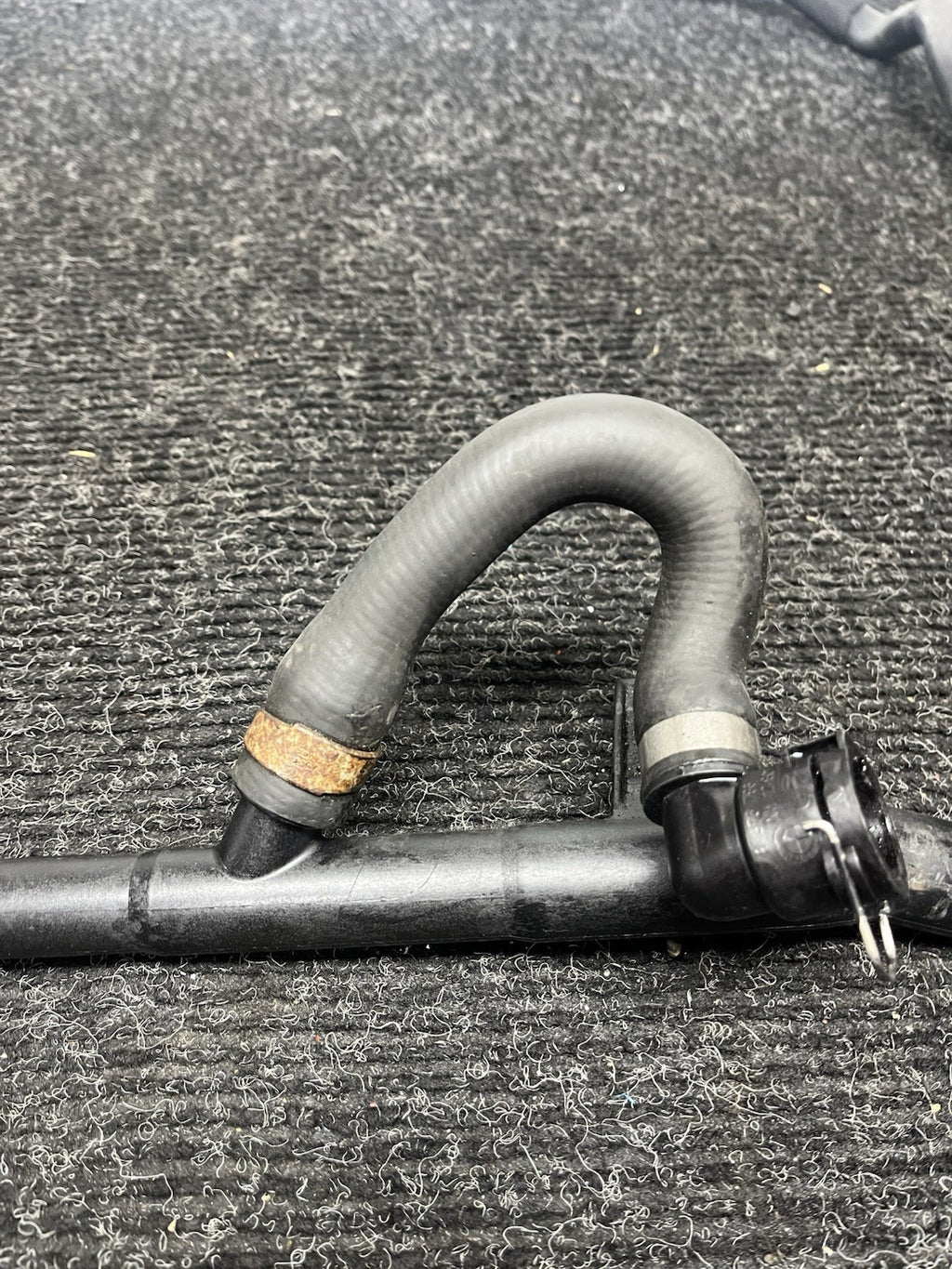☑️ 07-15 BMW E90 E92 E84 135i 335i X1 Lower Radiator Thermostat Coolant Hose OEM